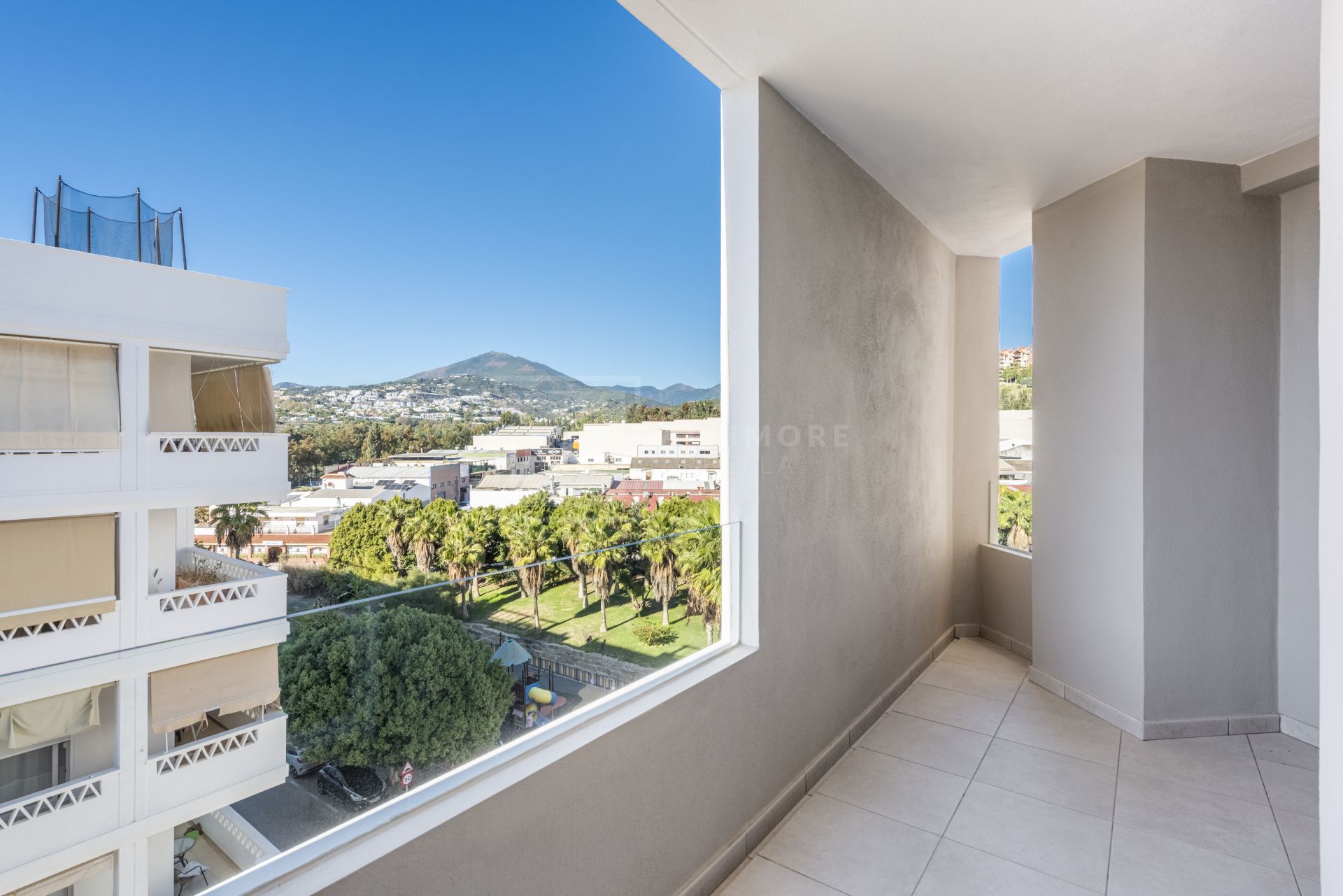 Apartamento de 2 dormitorios en alquiler a largo plazo en La Campana