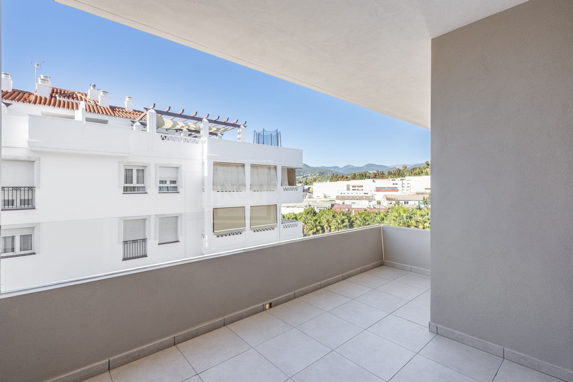 Apartamento de 2 dormitorios en alquiler a largo plazo en La Campana