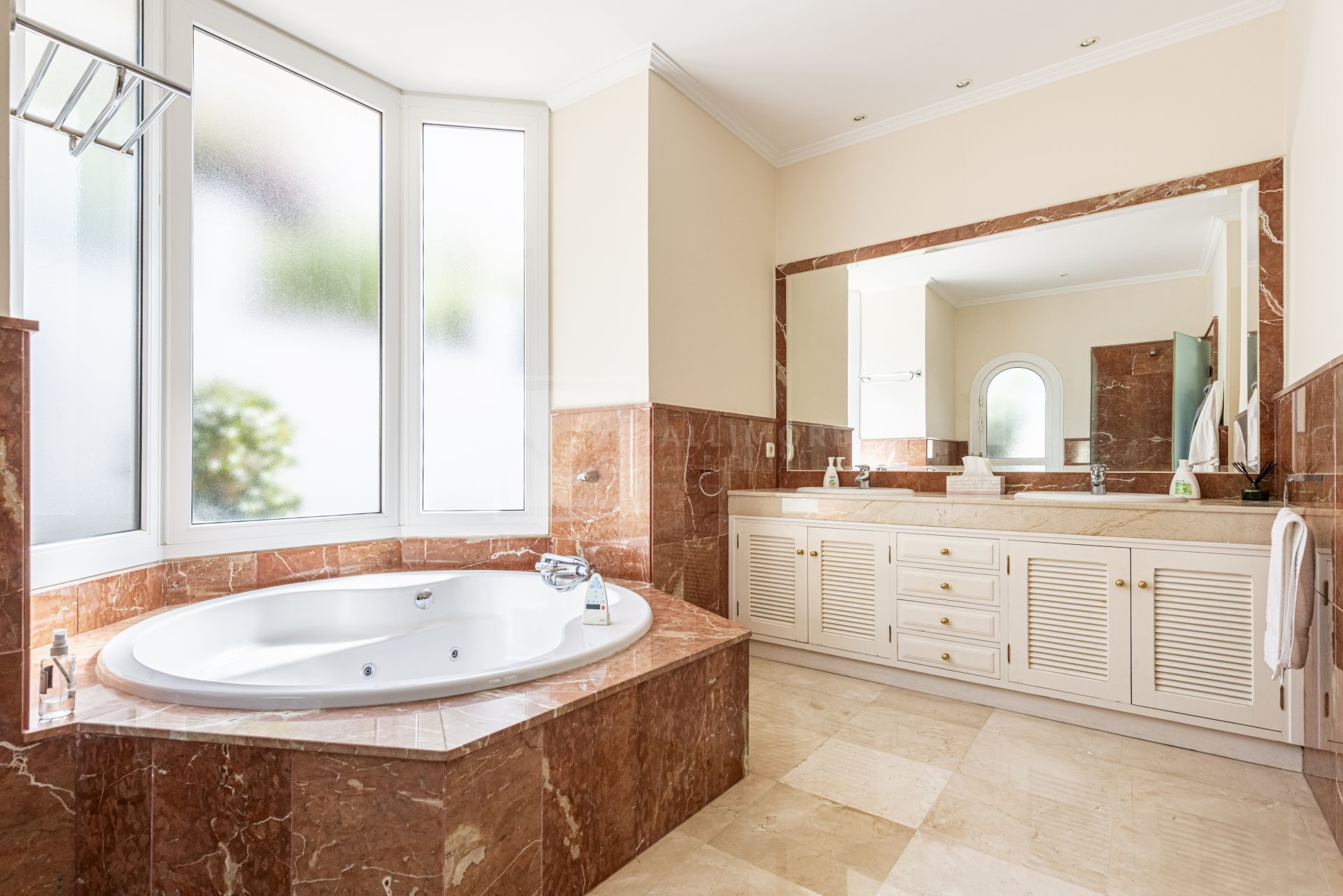 Amazing Value Front Line Golf Villa in La Quinta