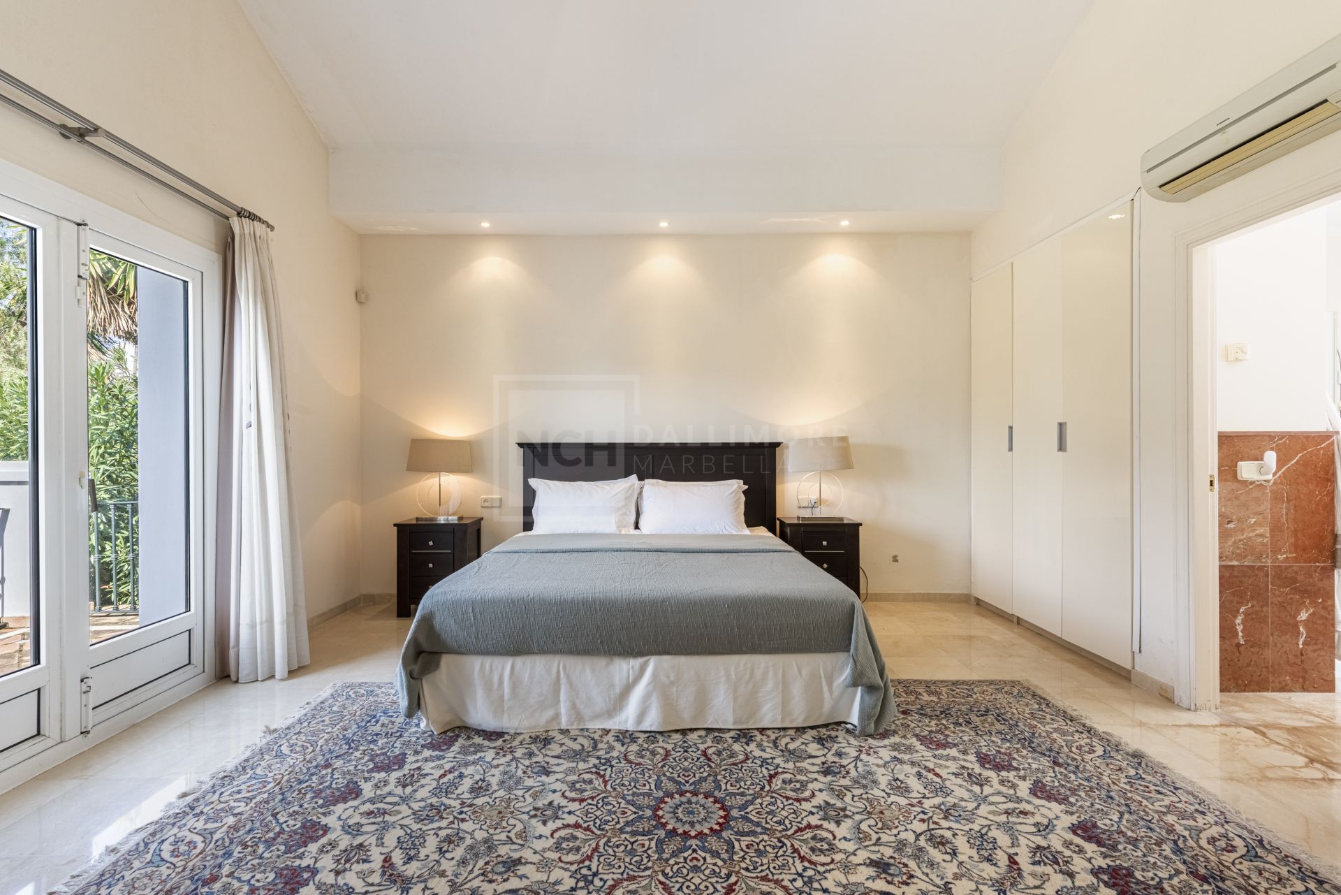 Amazing Value Front Line Golf Villa in La Quinta