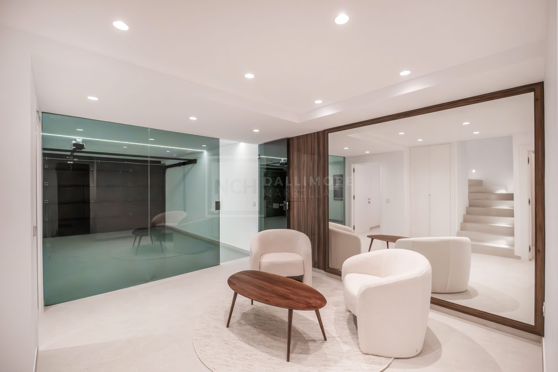 Renovated 4 Bedroom Golden Mile Townhouse With Rooftop Solarium And Private Garden