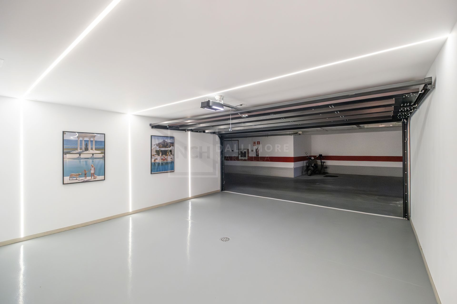 Renovated 4 Bedroom Golden Mile Townhouse With Rooftop Solarium And Private Garden