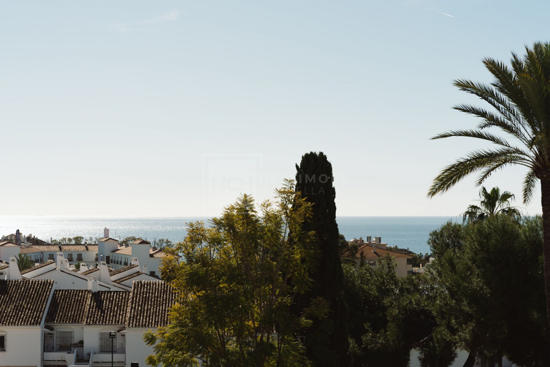 2-Bedroom Apartment With Panoramic Sea Views in Prime Location