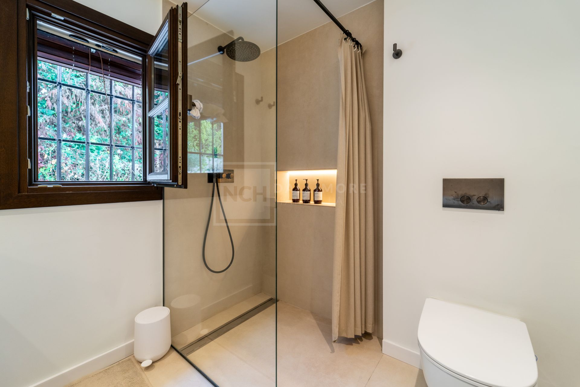 Charming Townhouse in The Heart of Marbella's Golden Mile