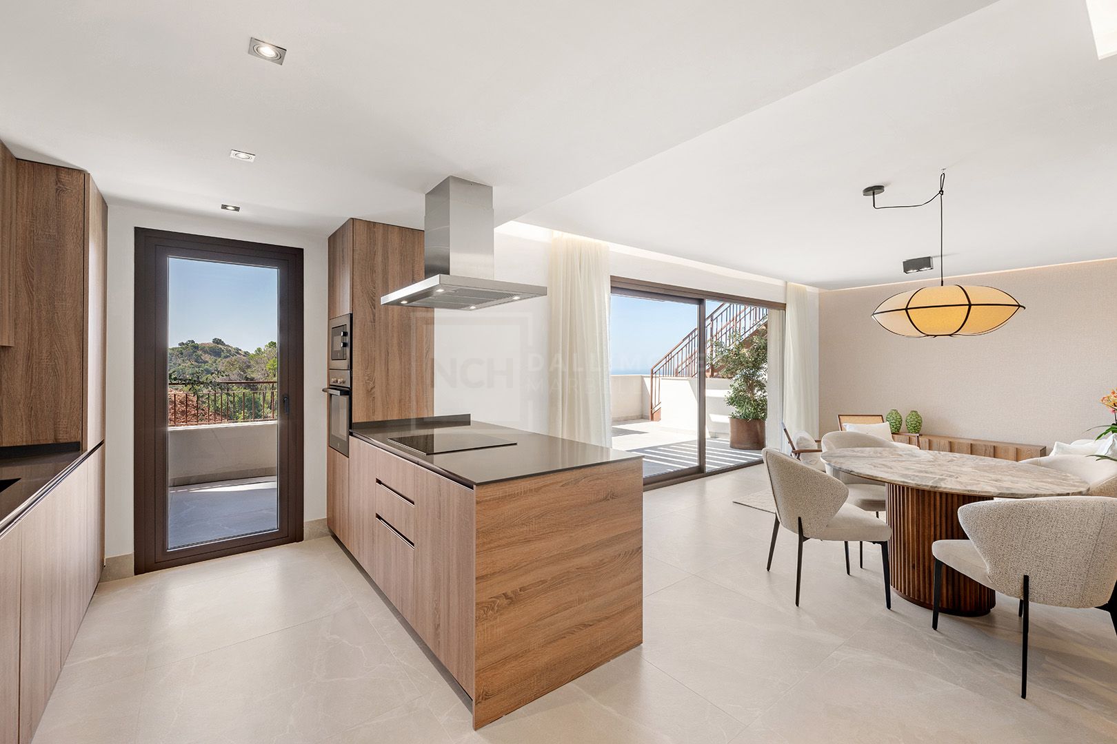Stunning 3-Bedroom Duplex Penthouse in Almazara Hills