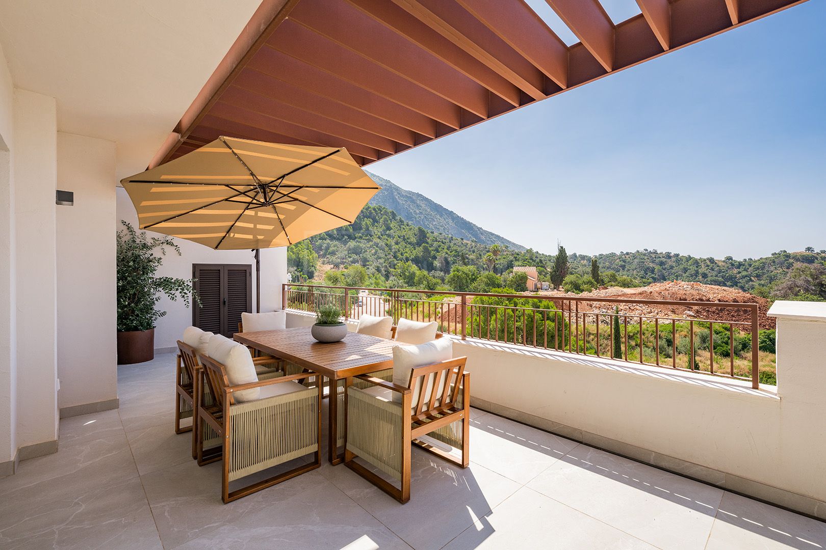 Stunning 3-Bedroom Duplex Penthouse in Almazara Hills