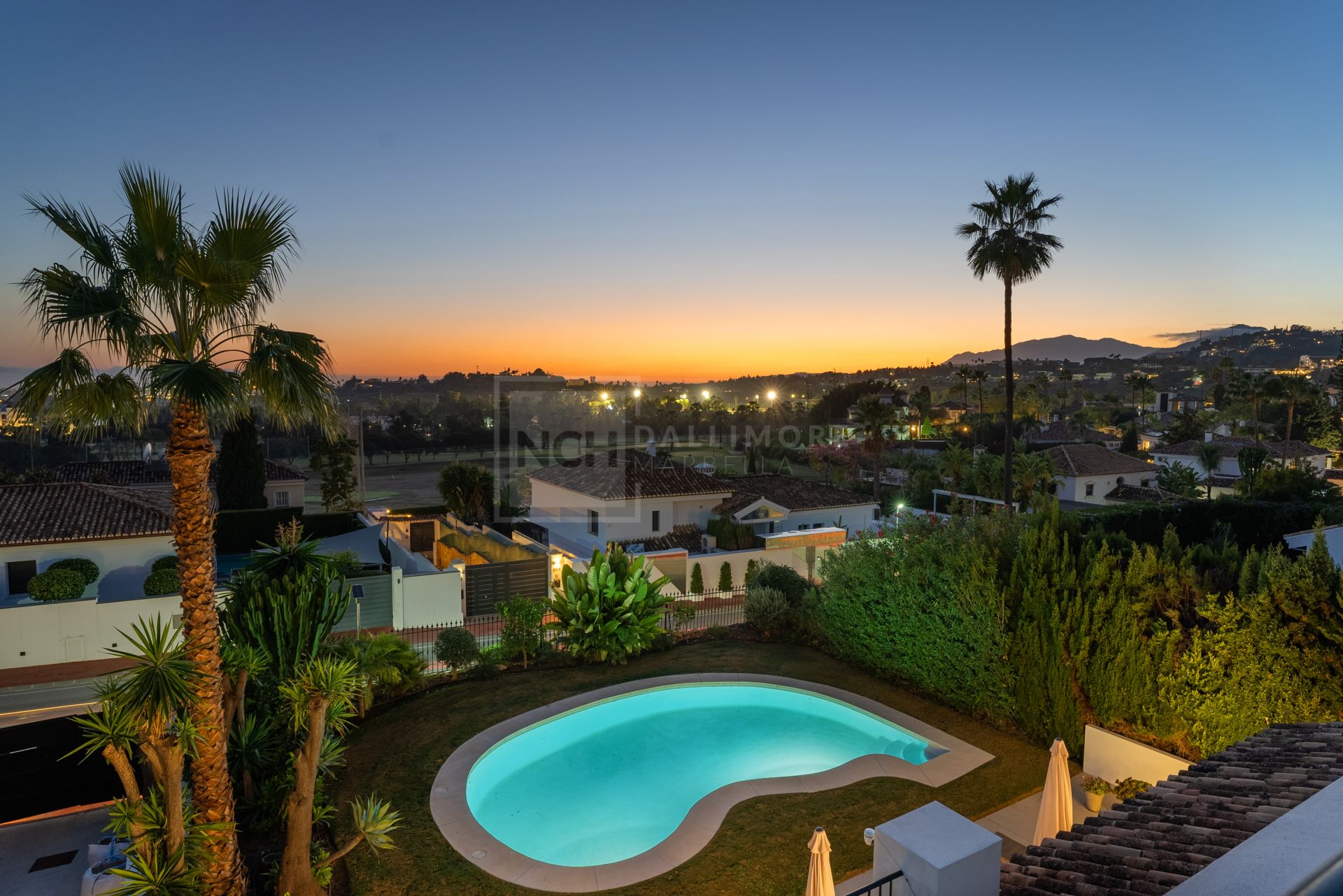 Villa With Open Views Close to Los Naranjos Golf