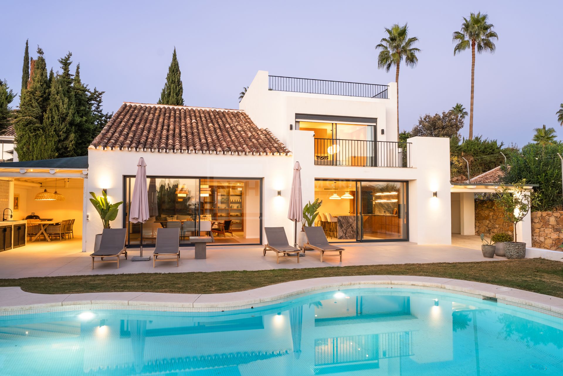 Villa With Open Views Close to Los Naranjos Golf
