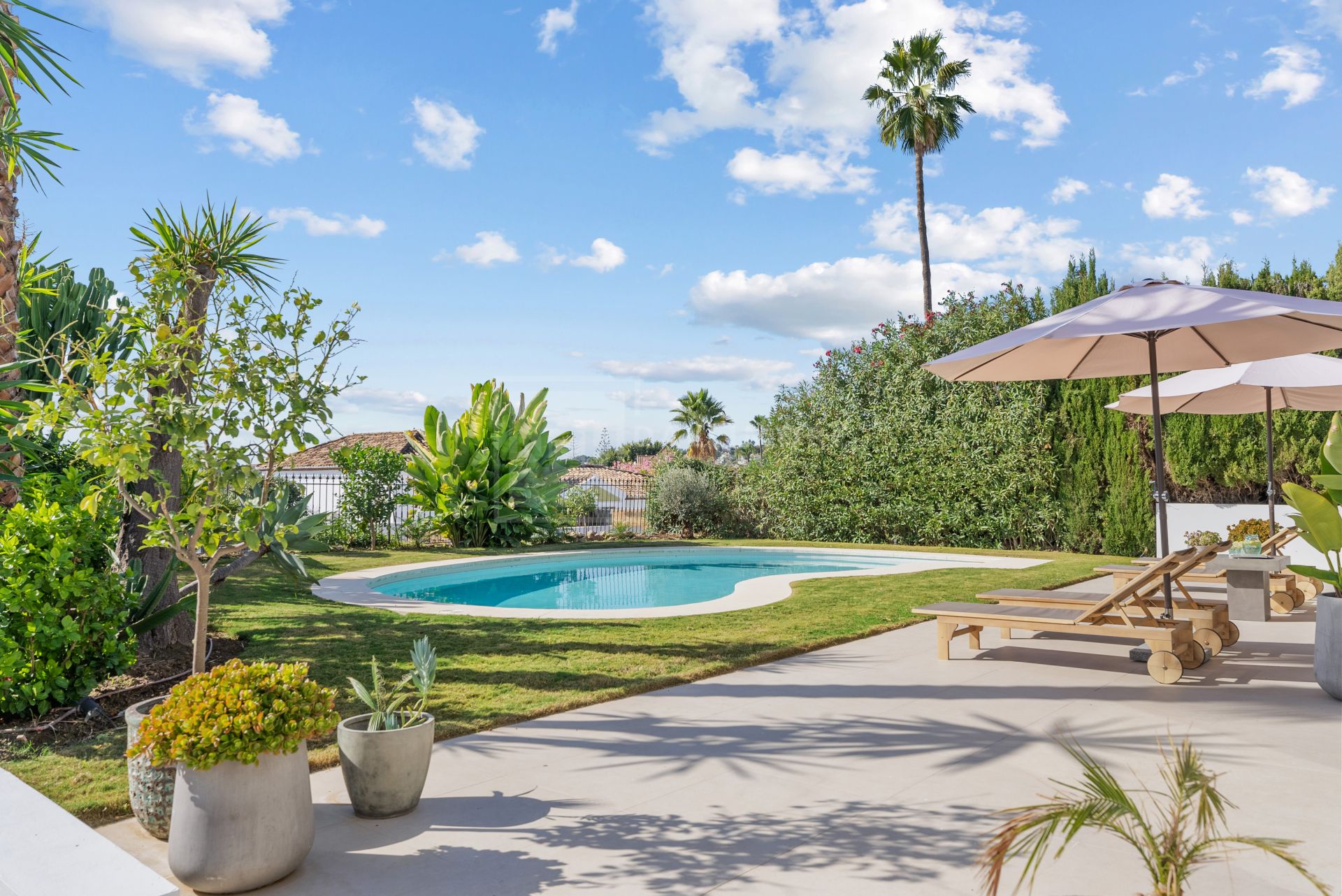 Villa With Open Views Close to Los Naranjos Golf
