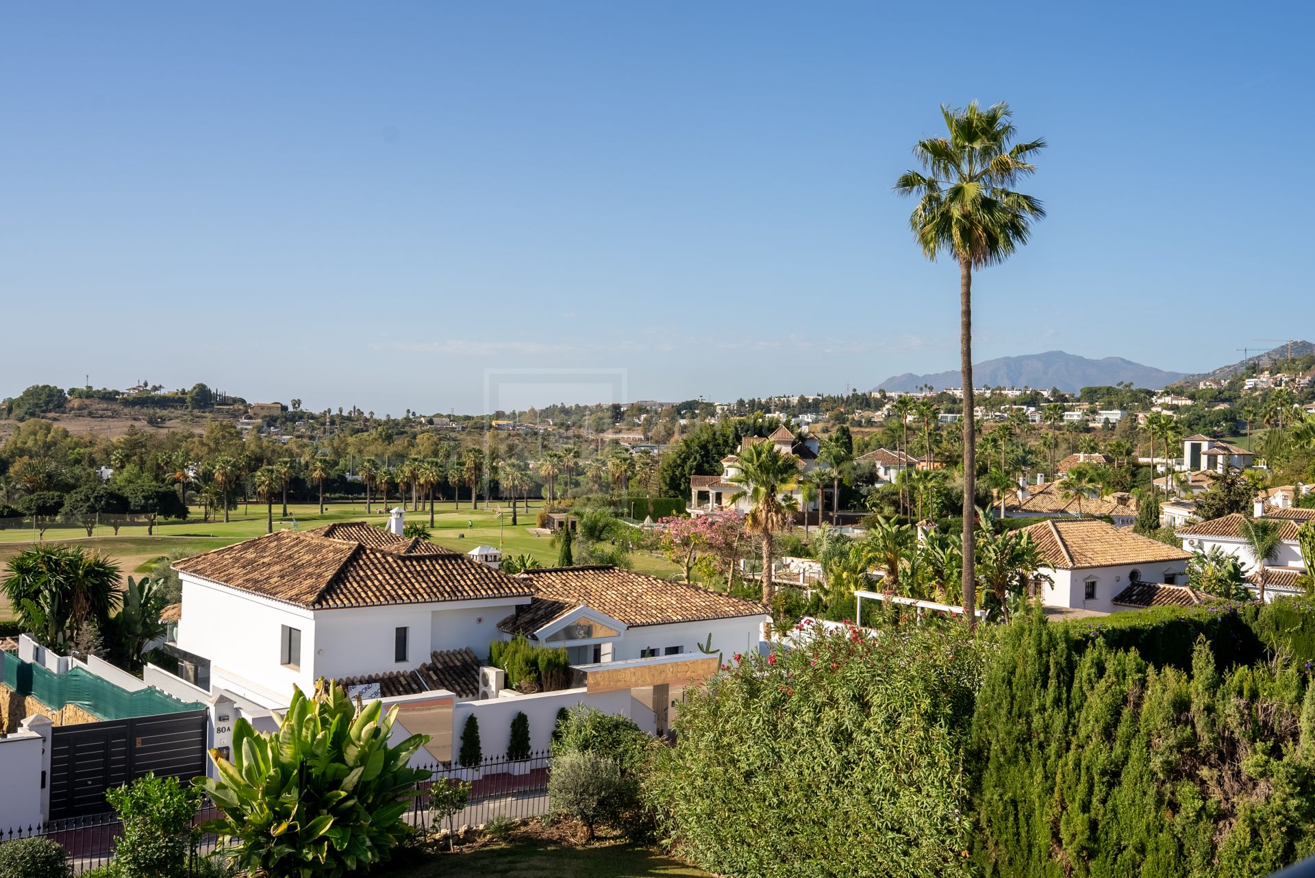 Villa With Open Views Close to Los Naranjos Golf