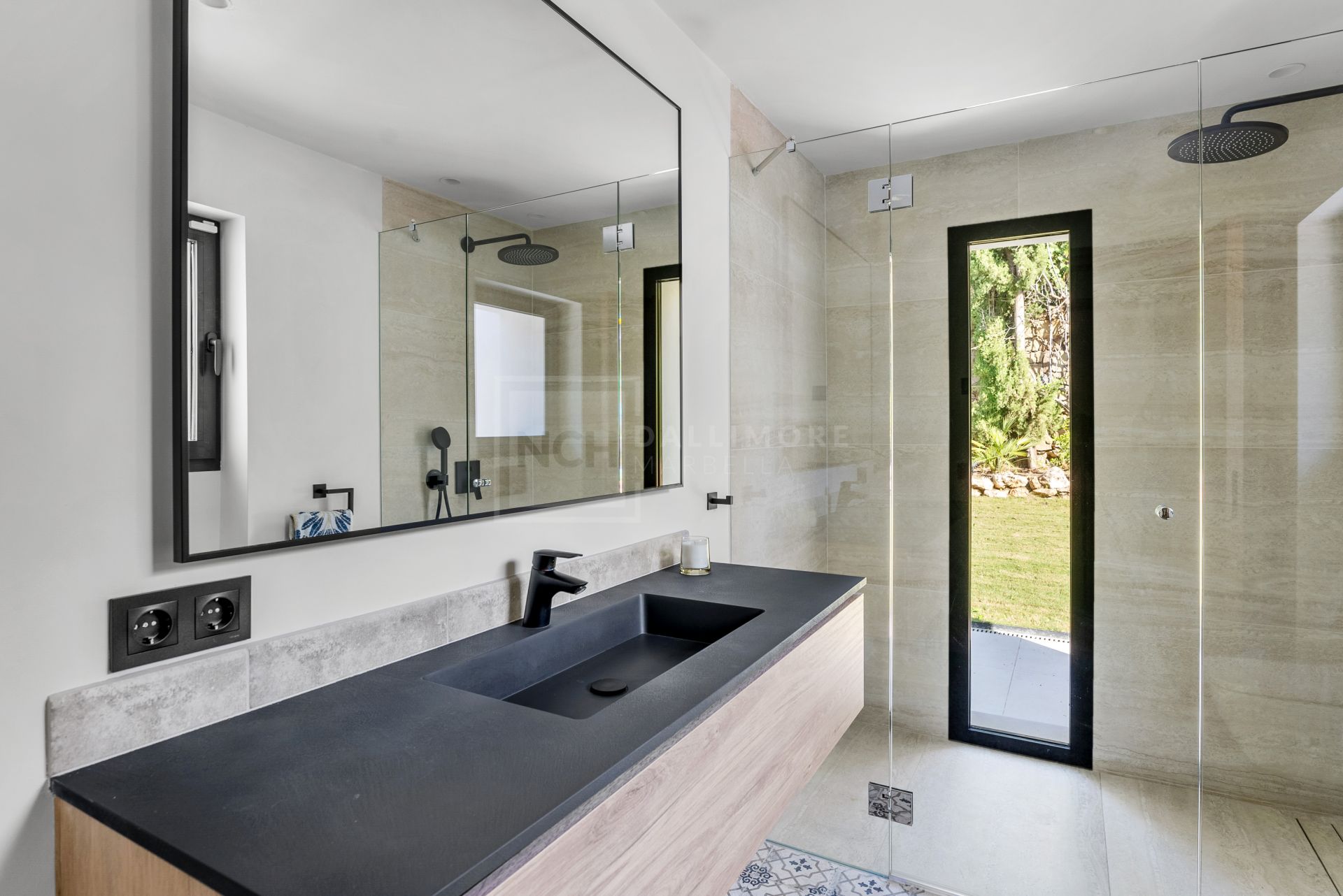 Villa With Open Views Close to Los Naranjos Golf