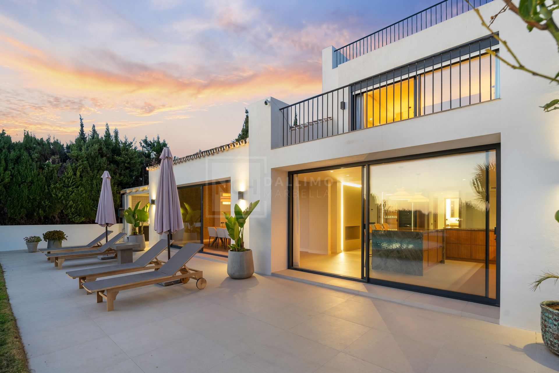 Villa With Open Views Close to Los Naranjos Golf