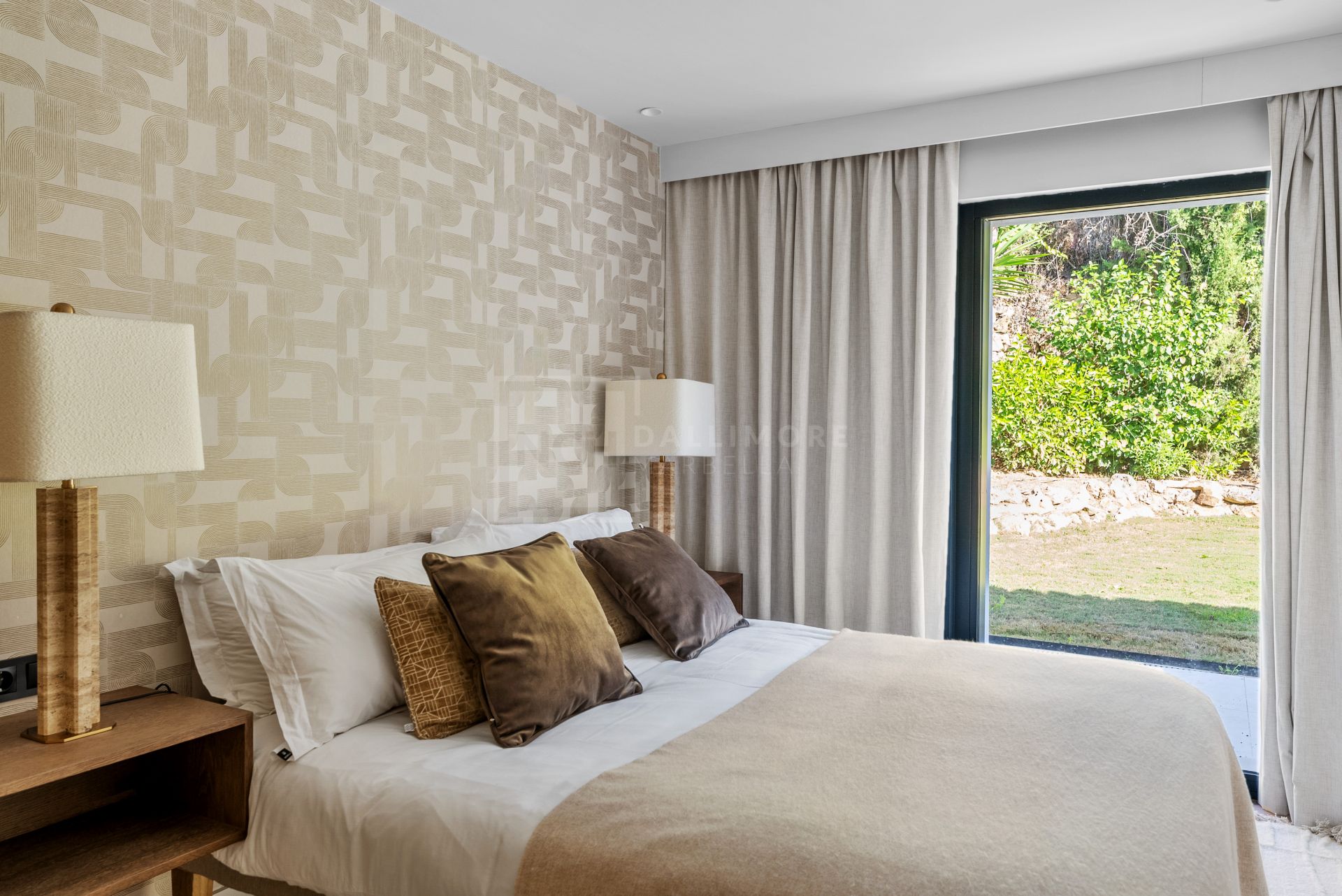 Villa With Open Views Close to Los Naranjos Golf