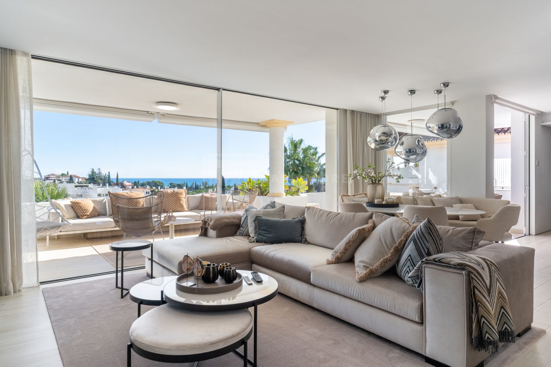 3-Bedroom Penthouse With Spectacular Sea Views