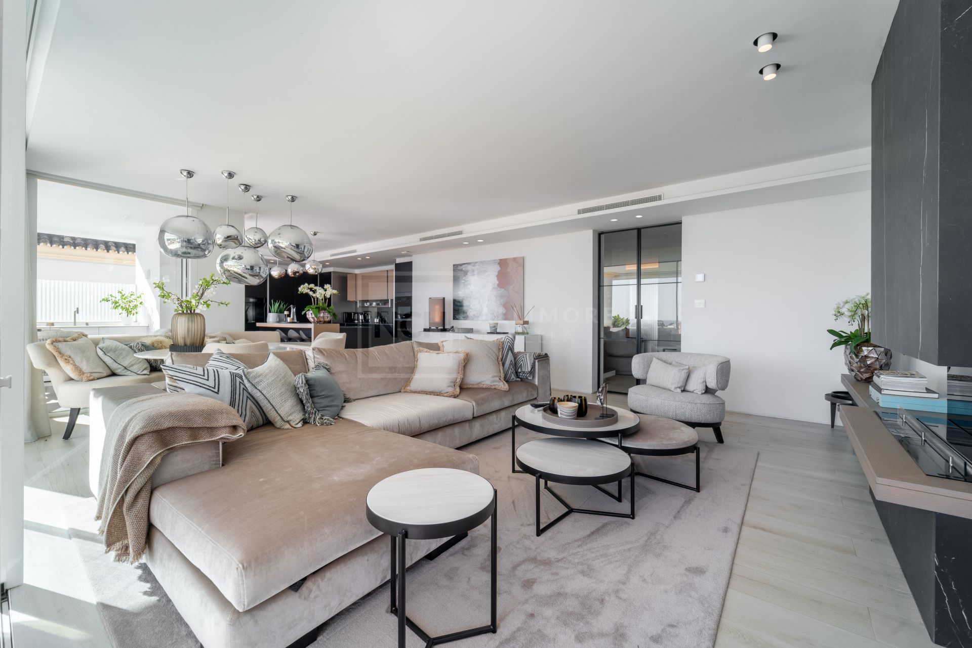 3-Bedroom Penthouse With Spectacular Sea Views