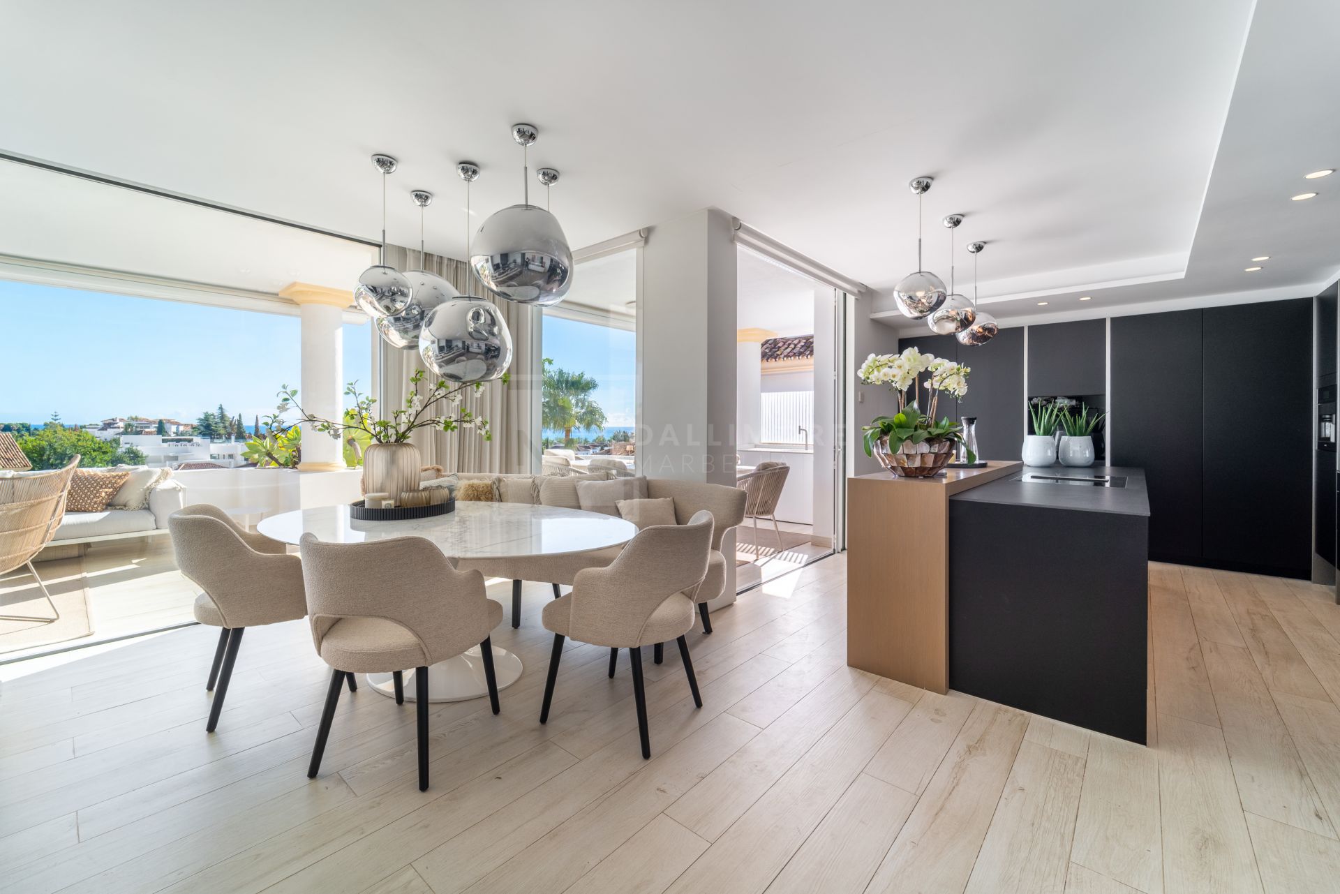 3-Bedroom Penthouse With Spectacular Sea Views