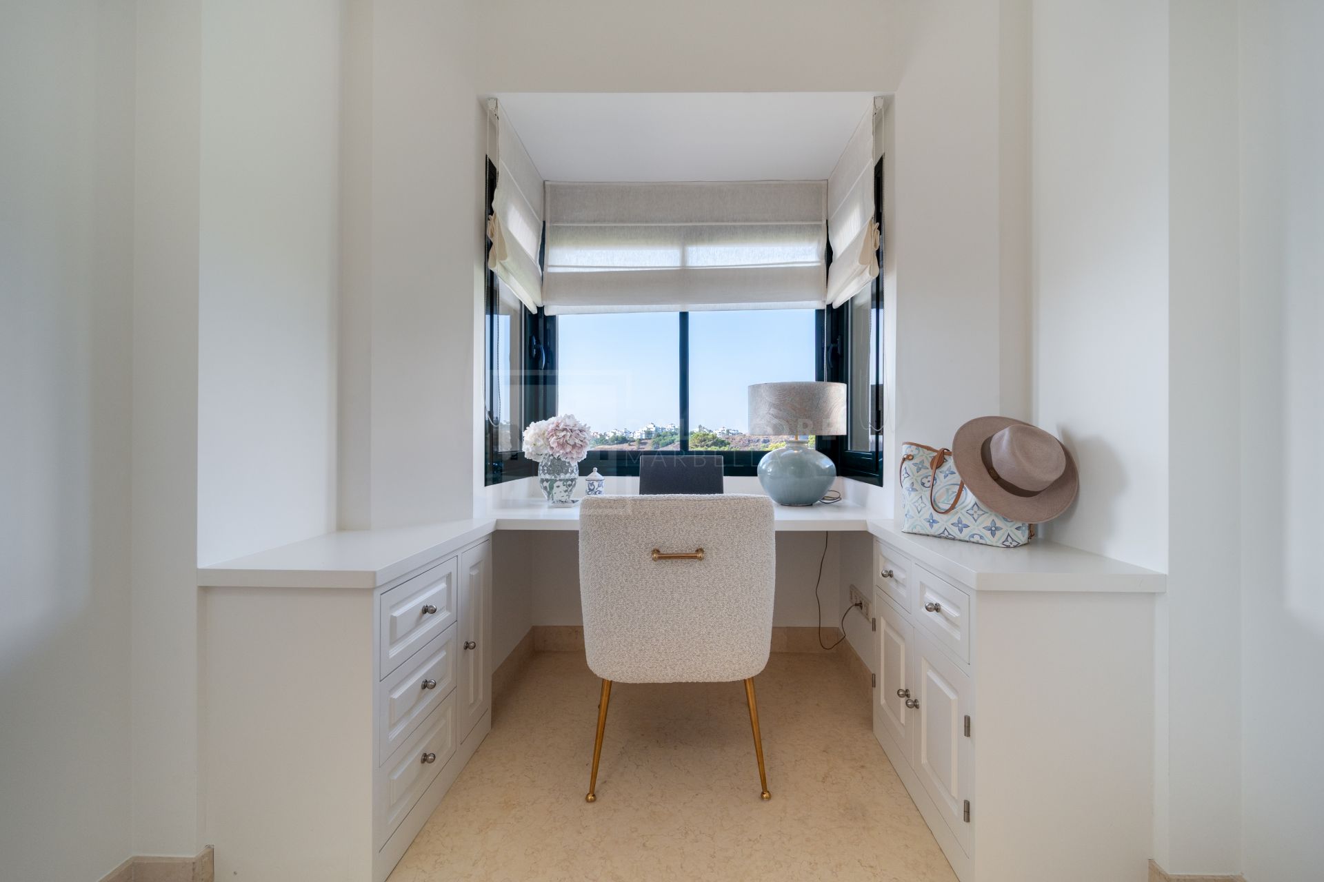 Atico Duplex en venta en Los Capanes del Golf, Benahavis