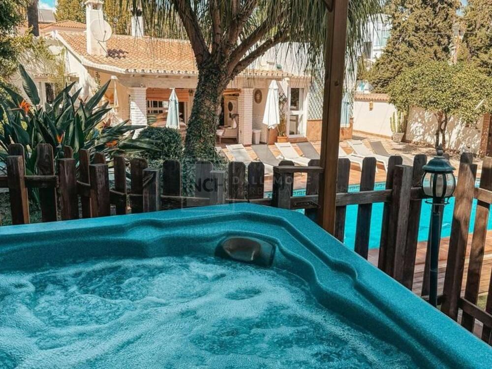 Charming Villa in Nueva Andalucía, Marbella
