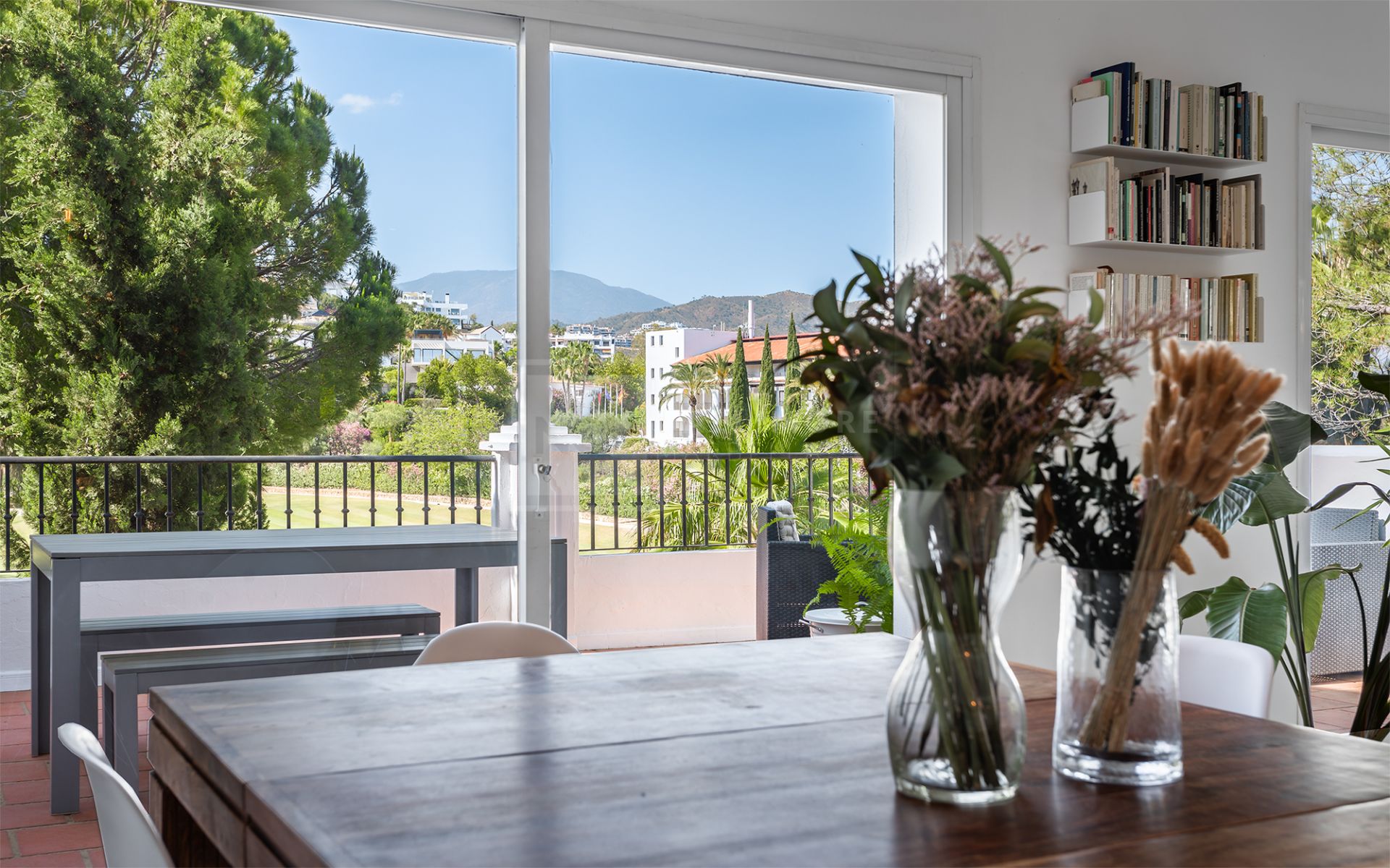 Corner 4- Bedroom Townhouse in La Quinta