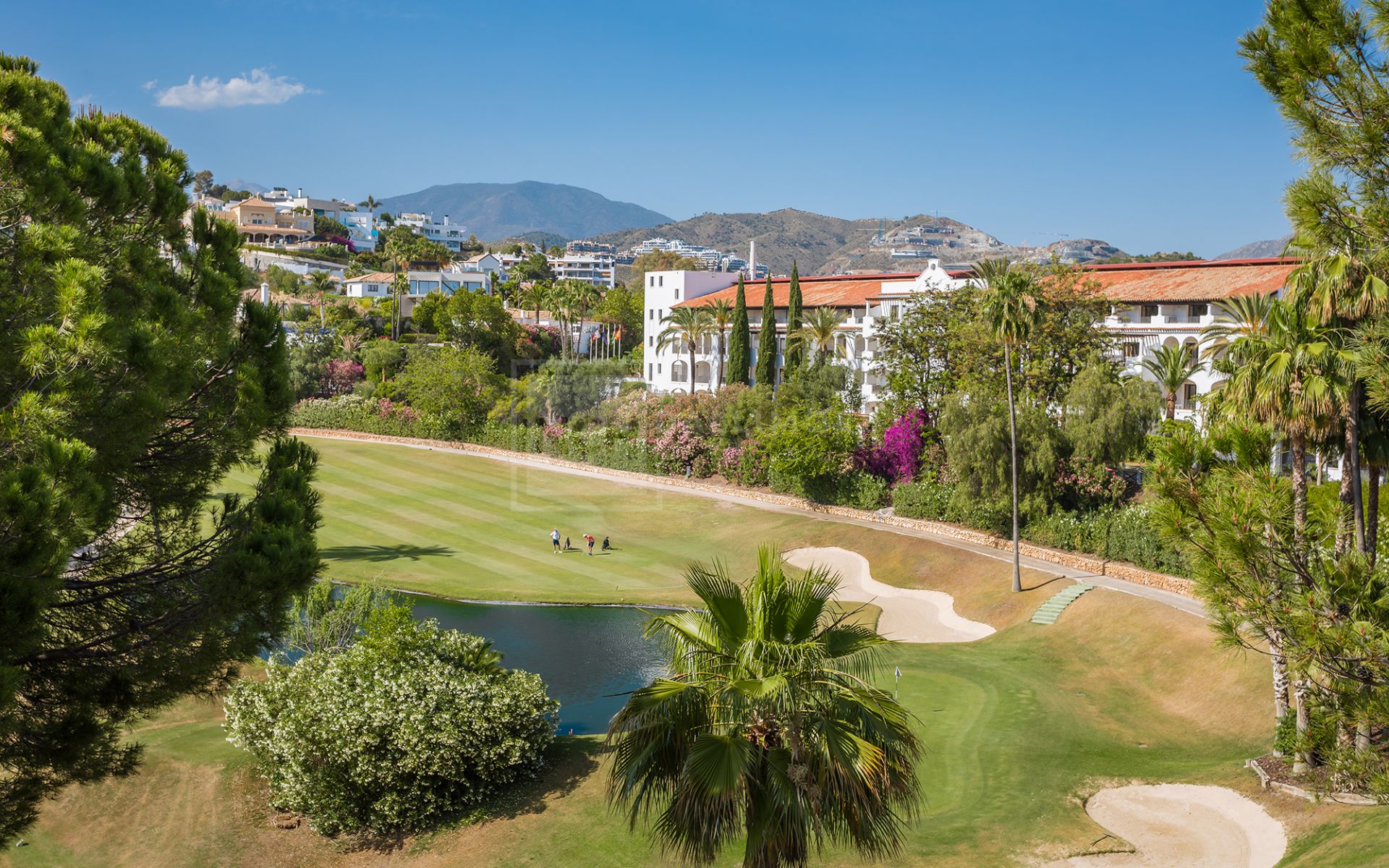 Corner 4- Bedroom Townhouse in La Quinta