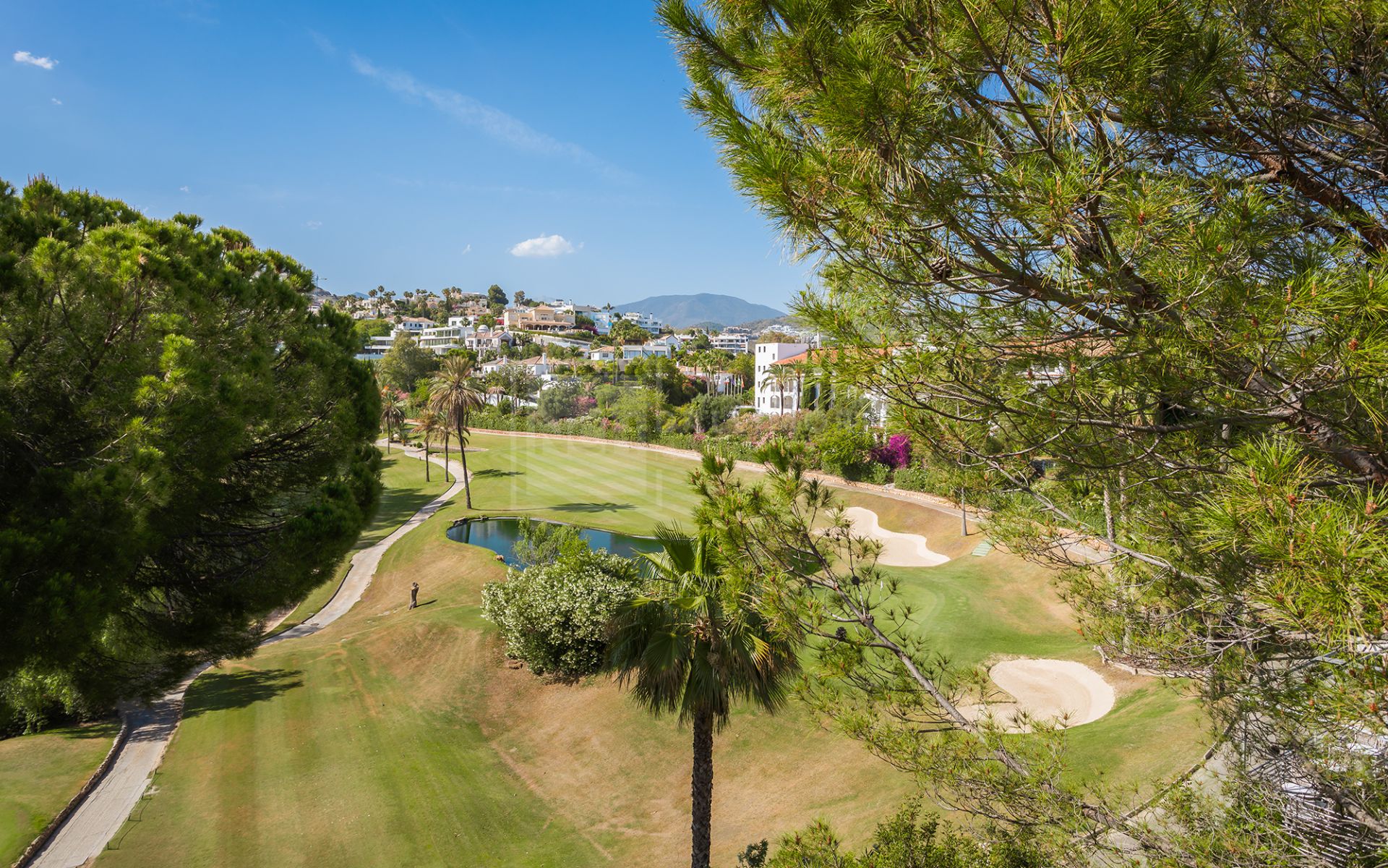 Corner 4- Bedroom Townhouse in La Quinta