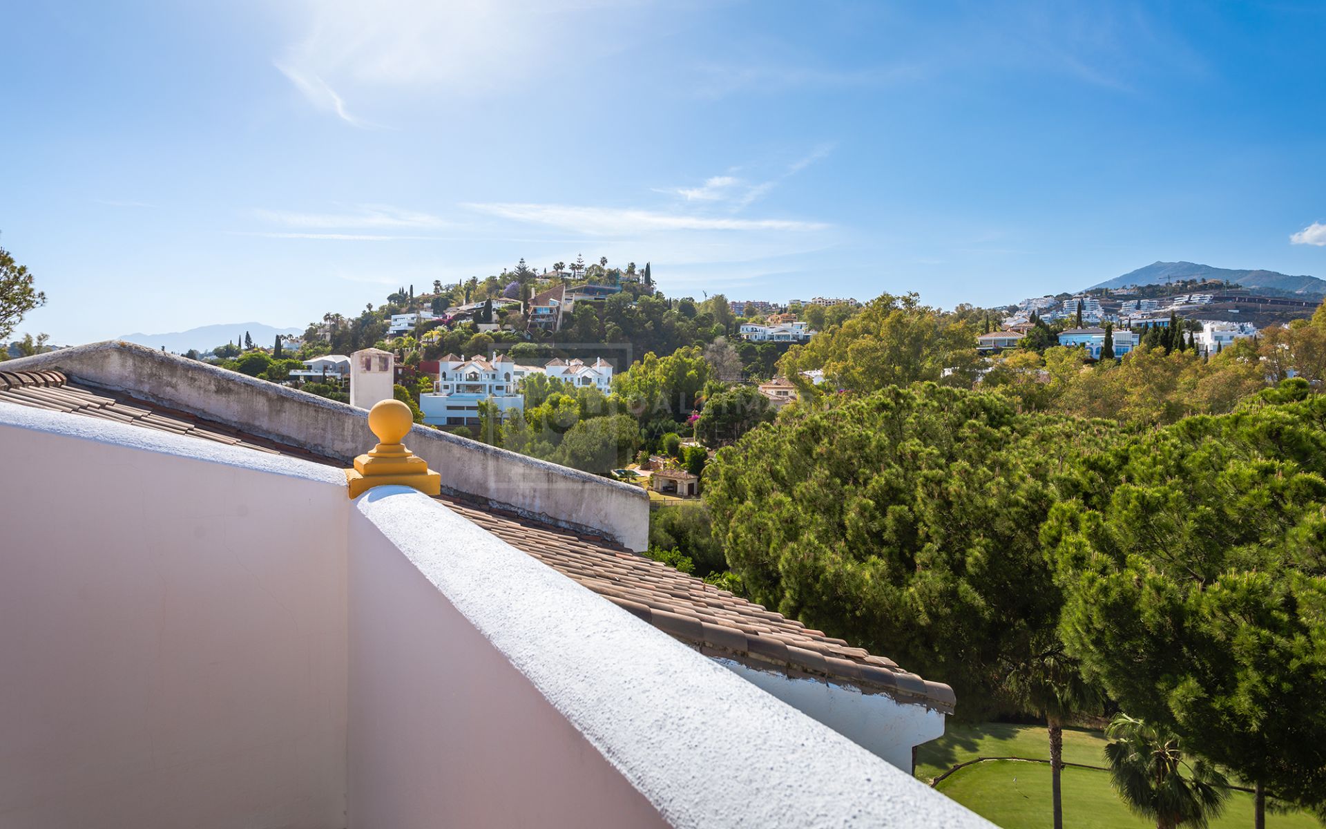 Corner 4- Bedroom Townhouse in La Quinta
