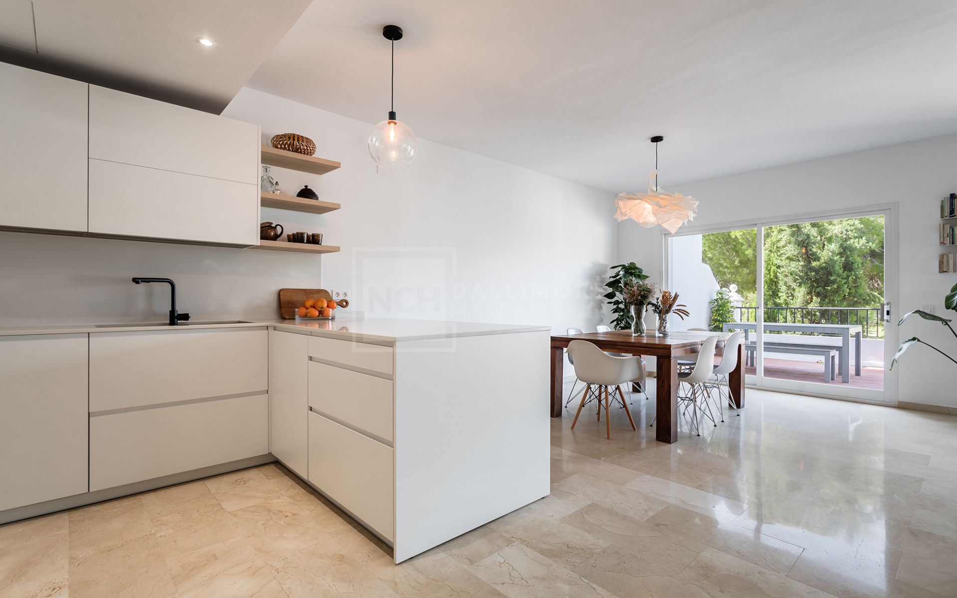 Corner 4- Bedroom Townhouse in La Quinta