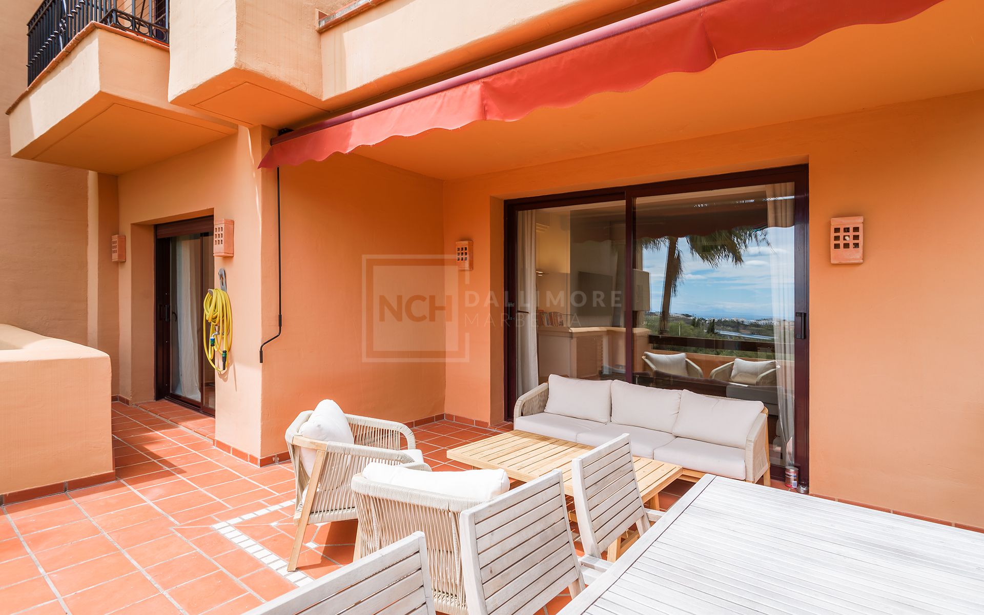 Elegante apartamento de 2 dormitorios en Benahavís