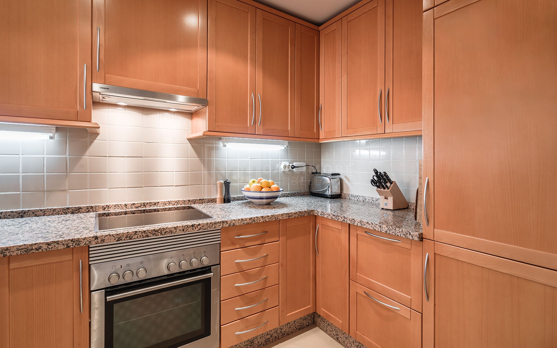 Elegante apartamento de 2 dormitorios en Benahavís