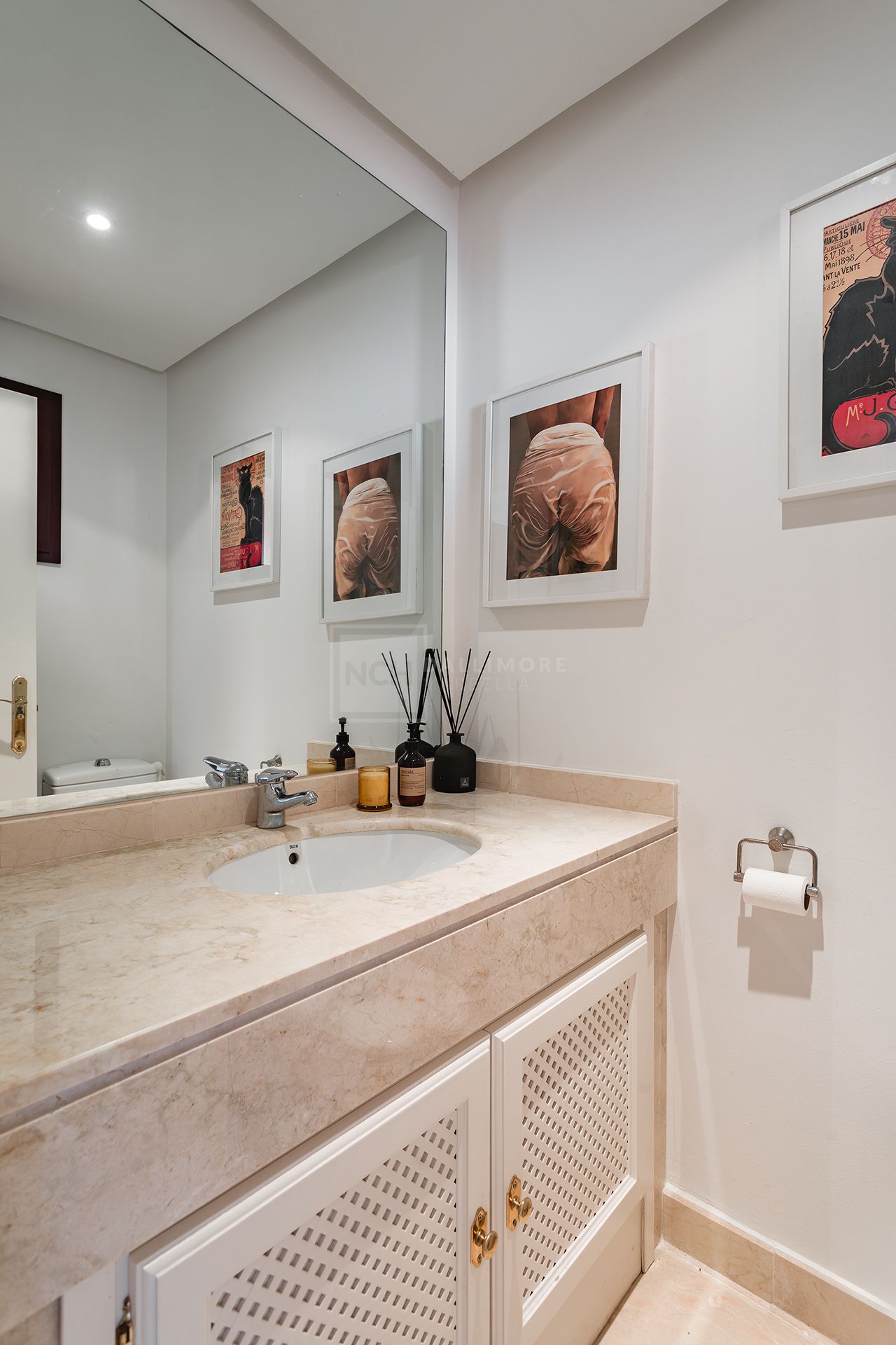 Elegante apartamento de 2 dormitorios en Benahavís