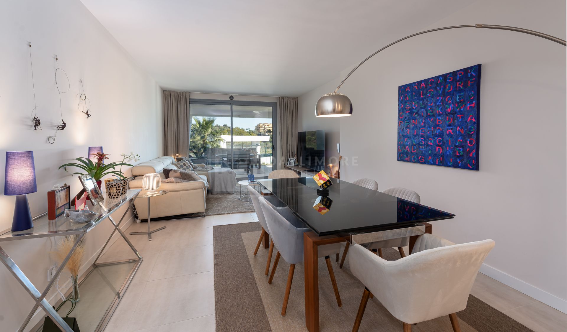 Nuevo Apartamento Moderno con las mejores comodidades en Selwo Estepona
