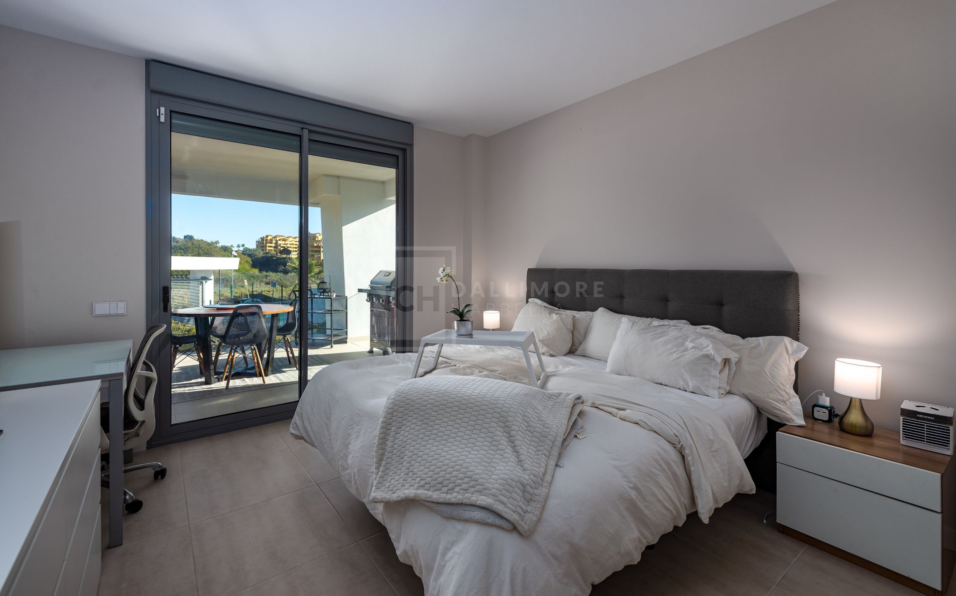 Nuevo Apartamento Moderno con las mejores comodidades en Selwo Estepona