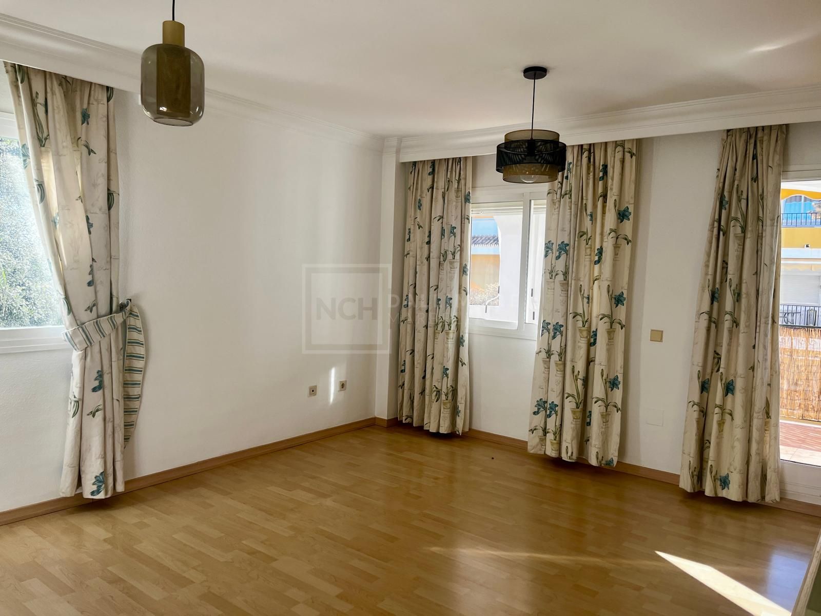 Espectacular Apartamento Esquinero en la Prestigiosa Milla de Oro