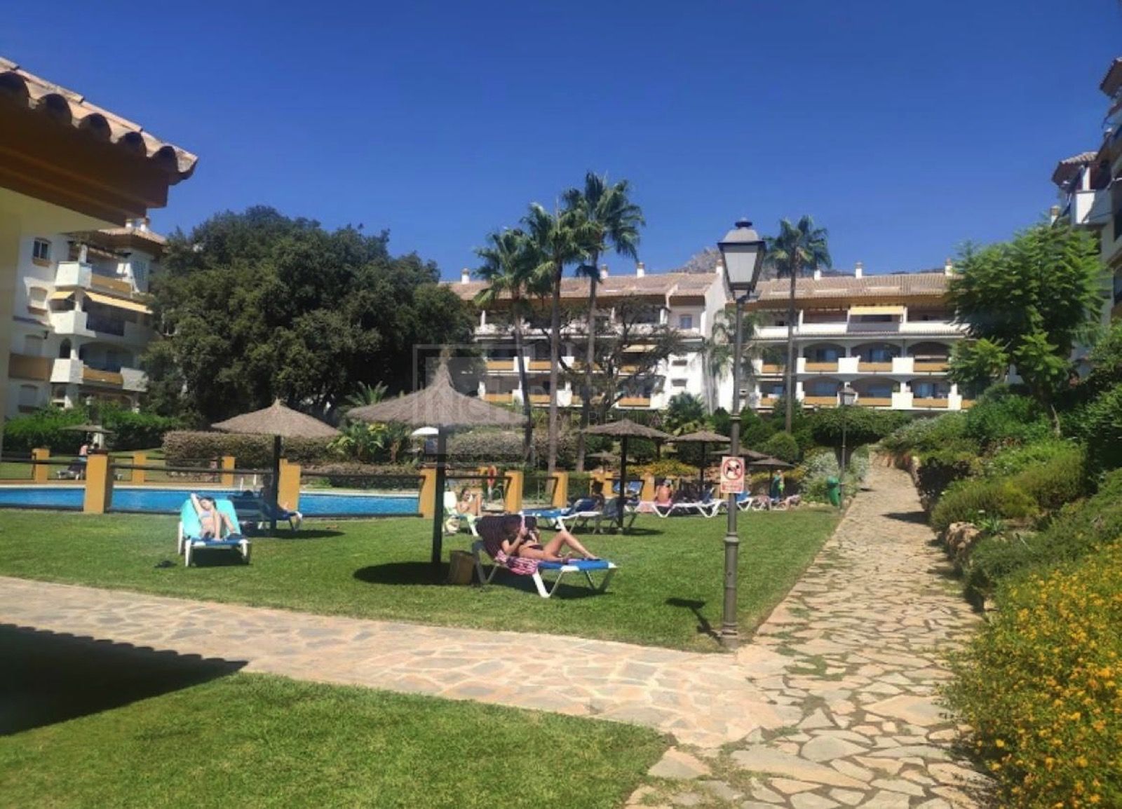 Espectacular Apartamento Esquinero en la Prestigiosa Milla de Oro