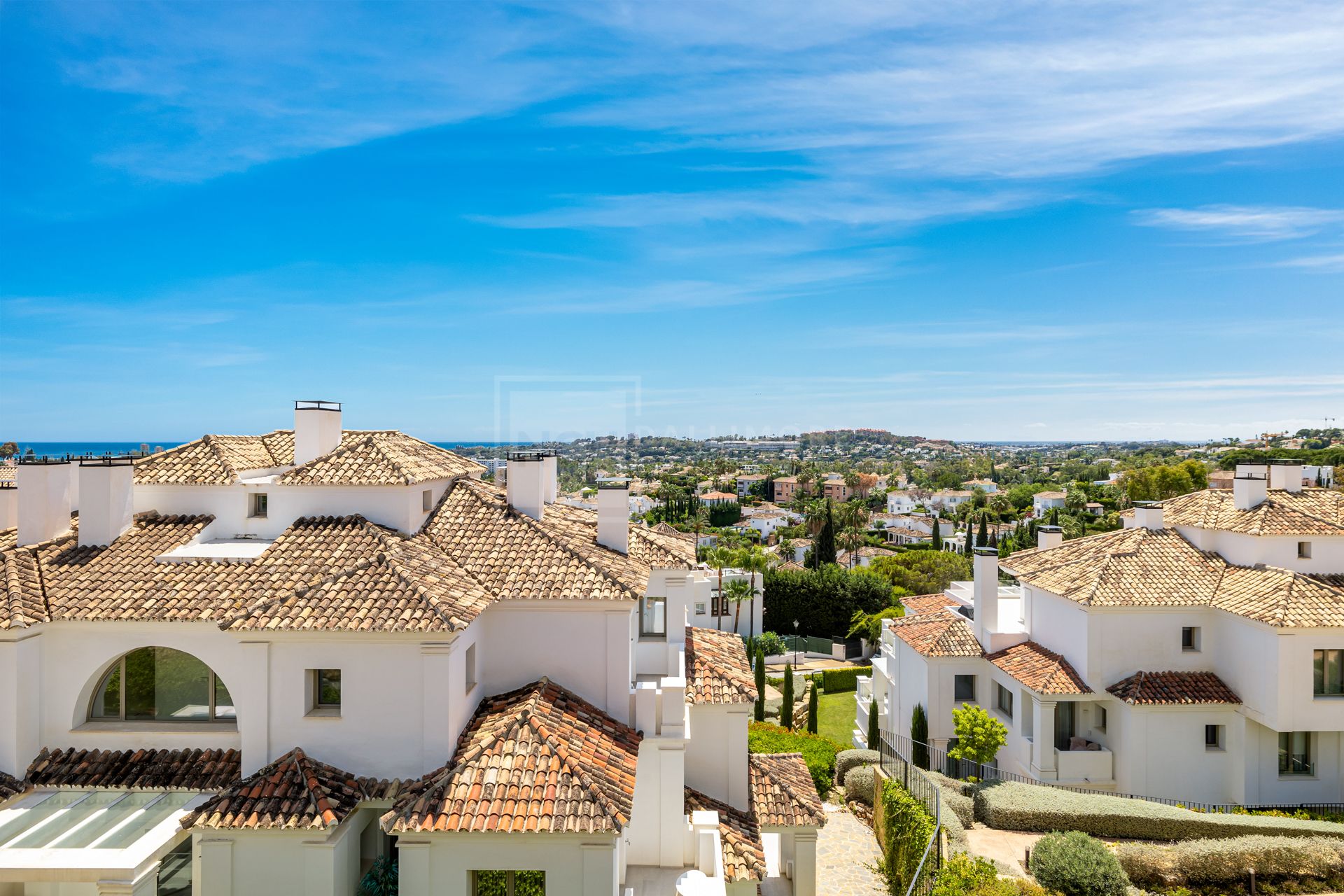 Luxury Penthouse with Spectacular Views in 9 Lions, Nueva Andalucia