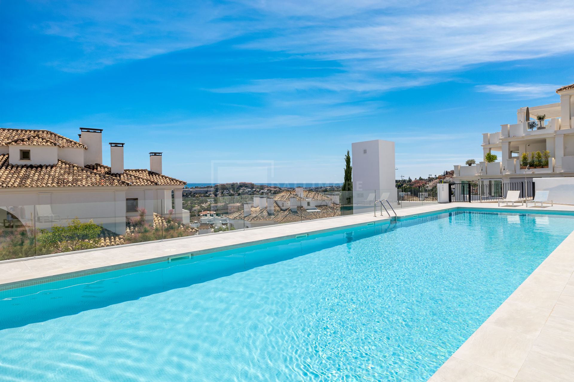 Luxury Penthouse with Spectacular Views in 9 Lions, Nueva Andalucia