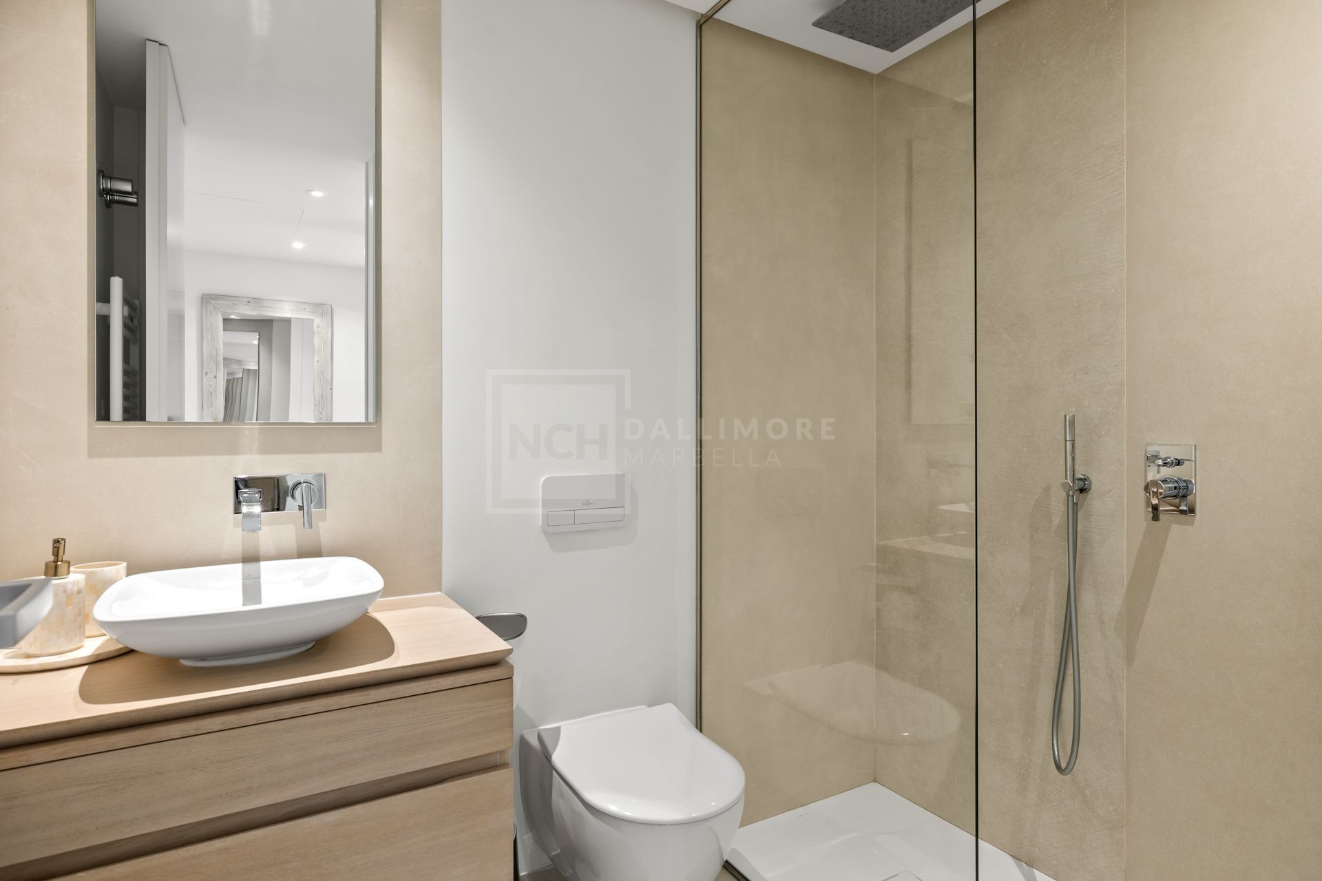Luxury Penthouse with Spectacular Views in 9 Lions, Nueva Andalucia