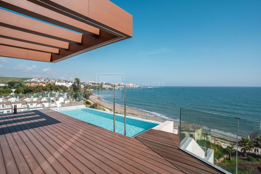 Exclusive Beachfront Duplex Penthouse in The Sapphire, Estepona