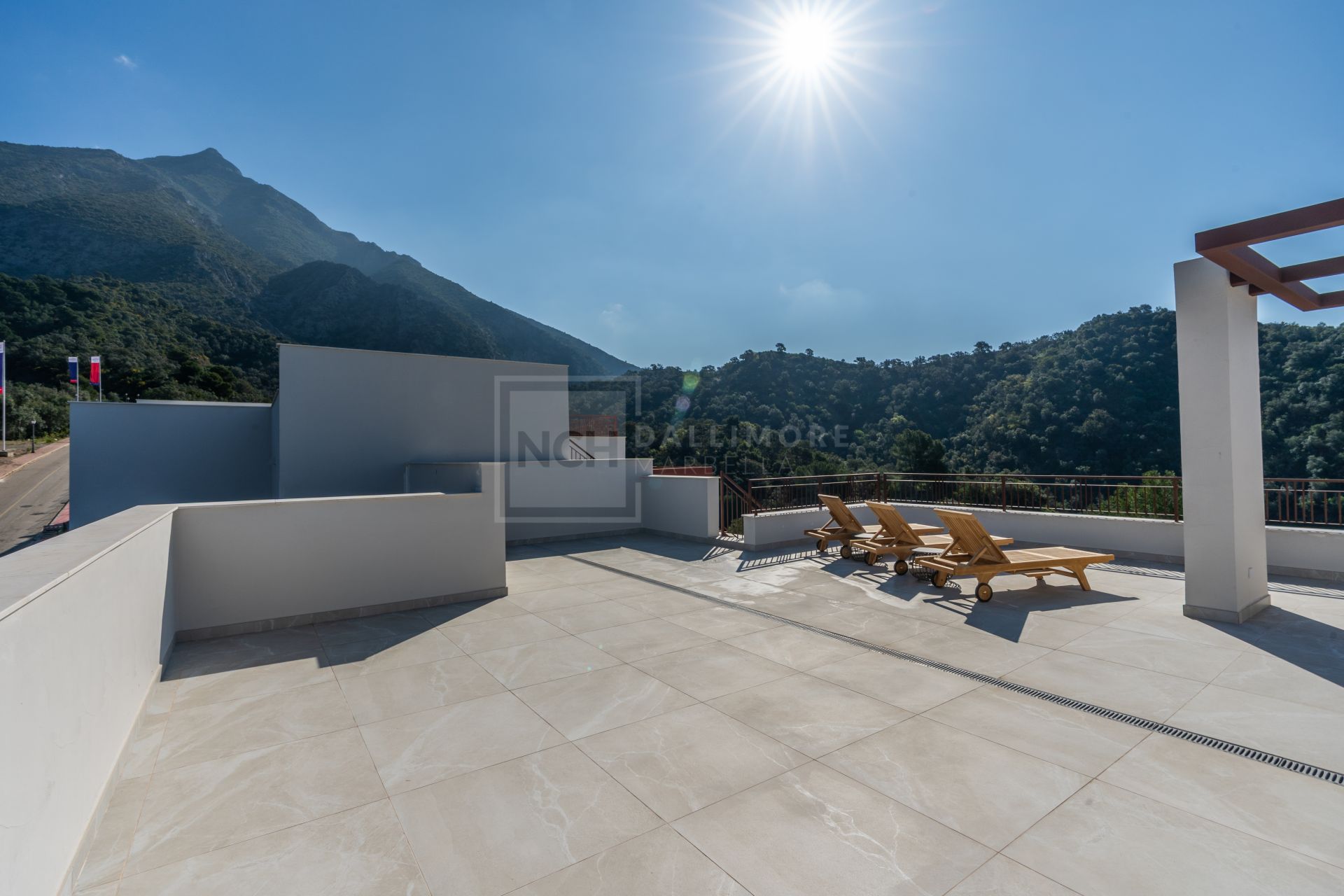 Elegante vivienda mediterránea con excepcionales espacios exteriores