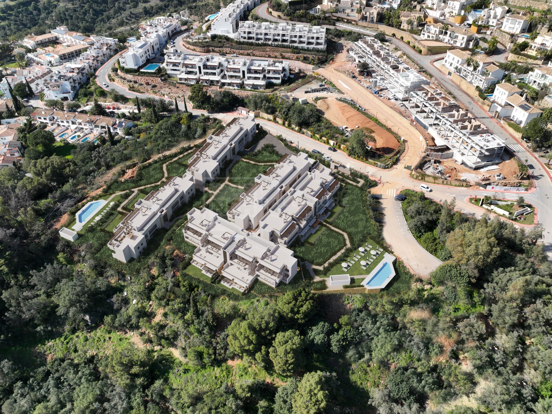 Elegante apartamento en planta baja de 2 dormitorios con vistas panorámicas al lago y a la montaña