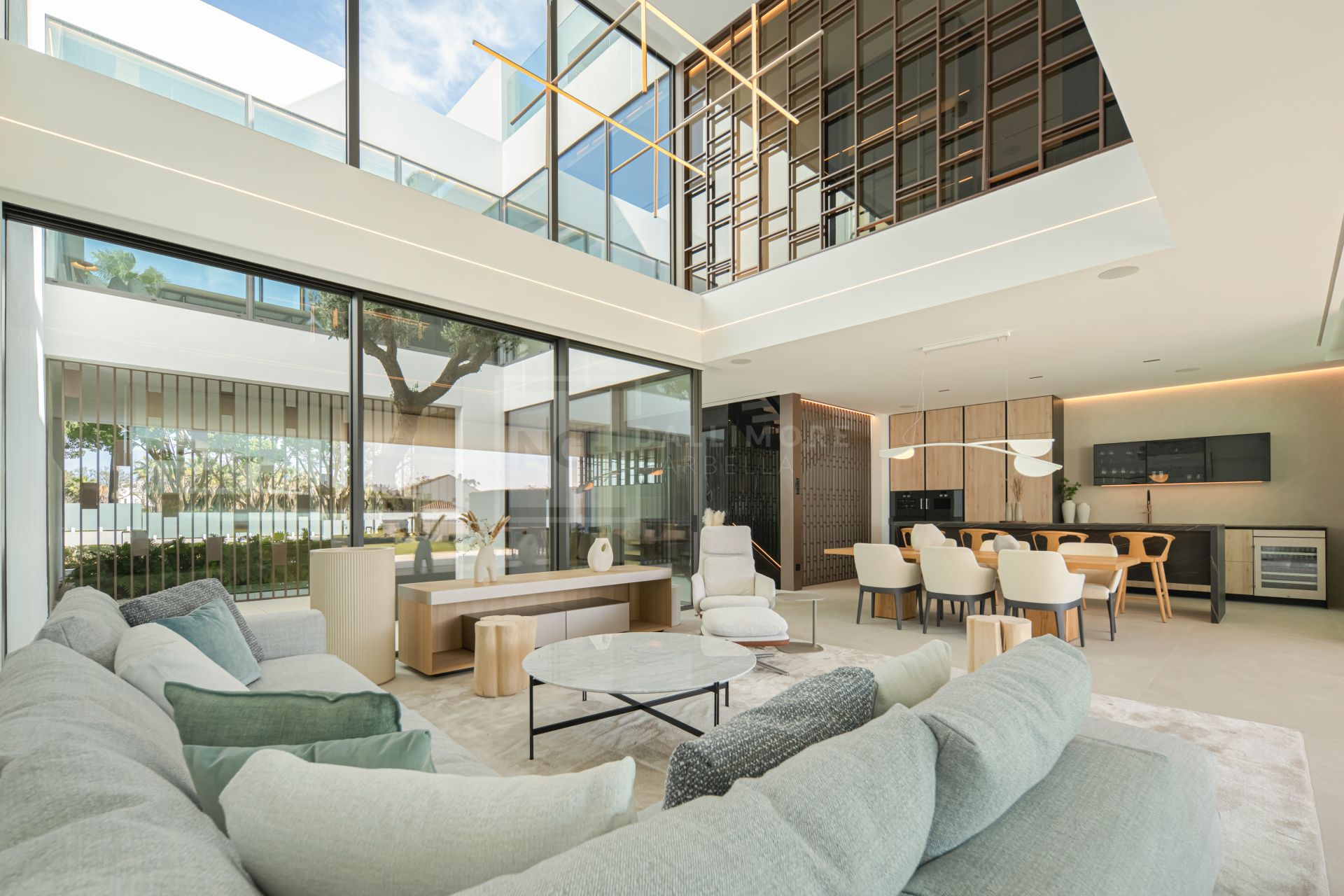 Contemporary Masterpiece With Rooftop Pool In Marbella’s Most Prestigious Golden Mile