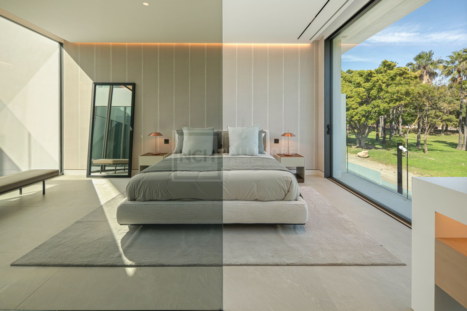 Contemporary Masterpiece With Rooftop Pool In Marbella’s Most Prestigious Golden Mile