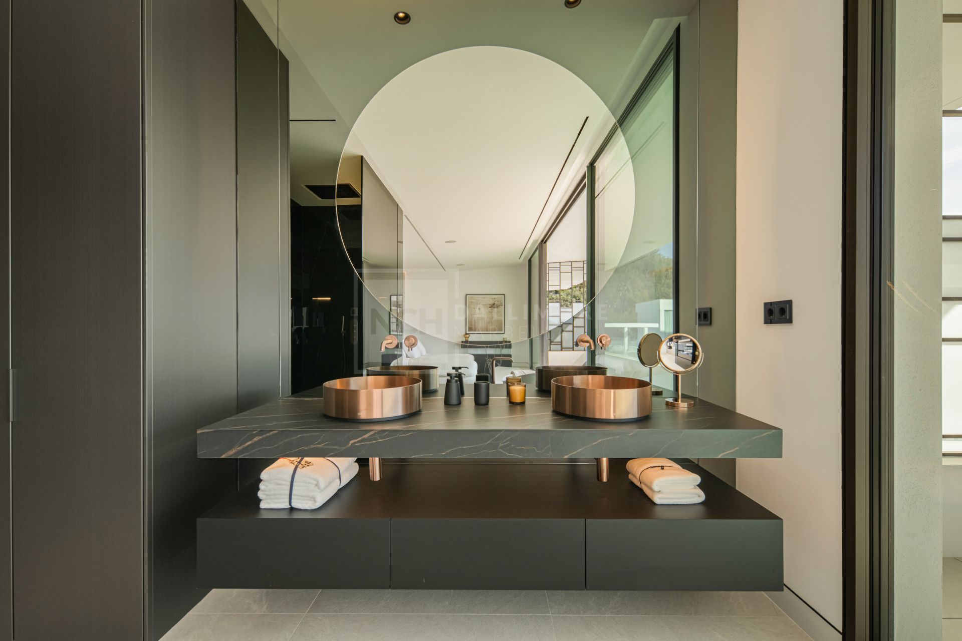 Contemporary Masterpiece With Rooftop Pool In Marbella’s Most Prestigious Golden Mile