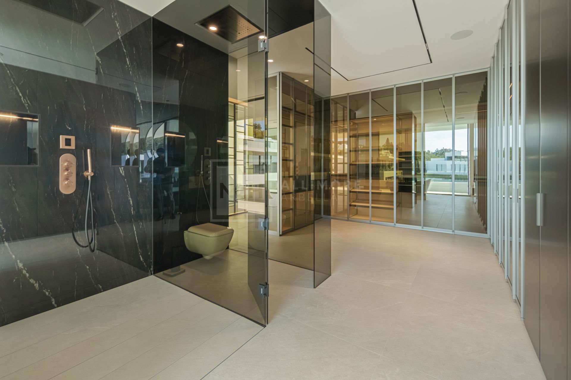 Contemporary Masterpiece With Rooftop Pool In Marbella’s Most Prestigious Golden Mile