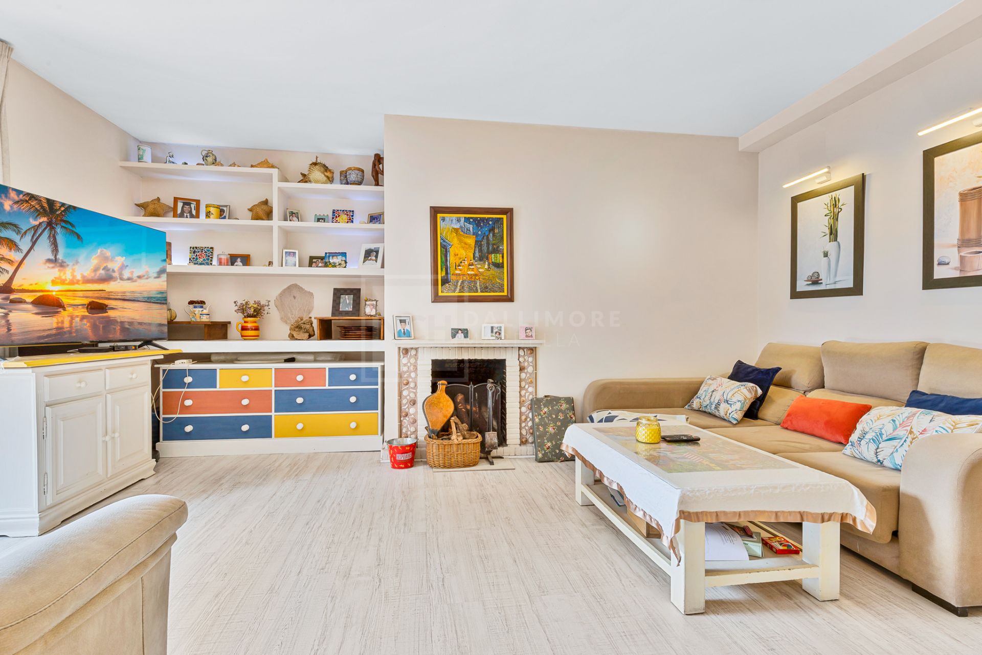 Apartamento en esquina de 4 dormitorios con terraza de 50 m² en la Milla de Oro (Nagüeles).