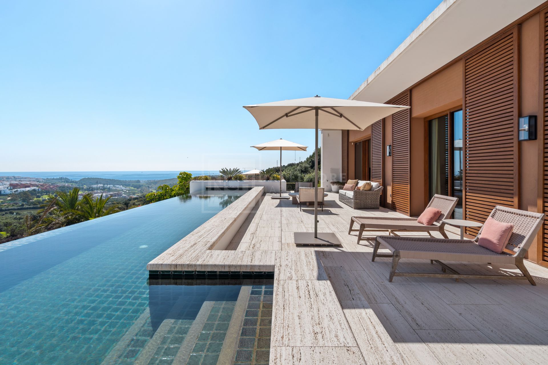 Secluded Villa With Infinity Pool and Open Sea and Golf Views