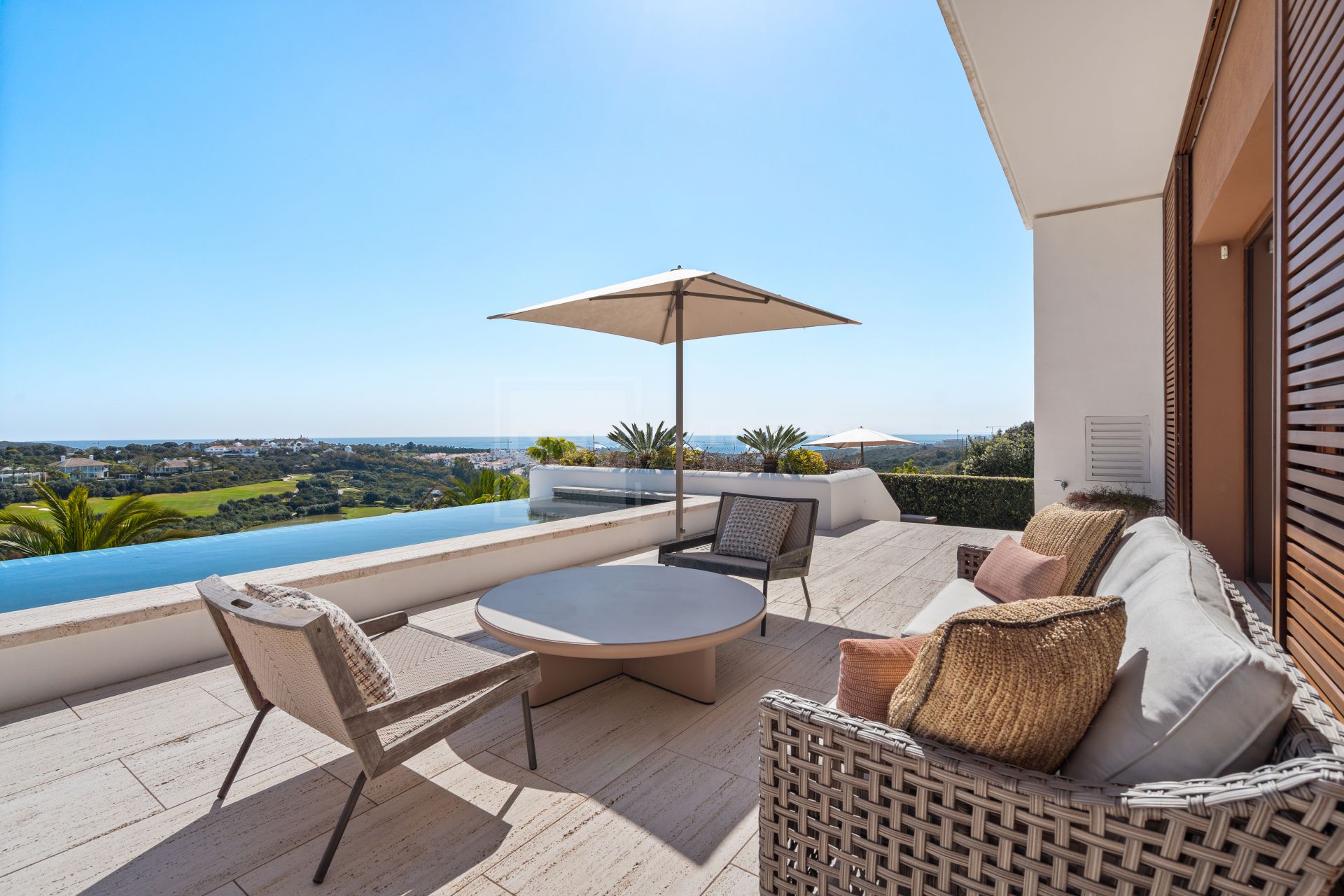 Secluded Villa With Infinity Pool and Open Sea and Golf Views
