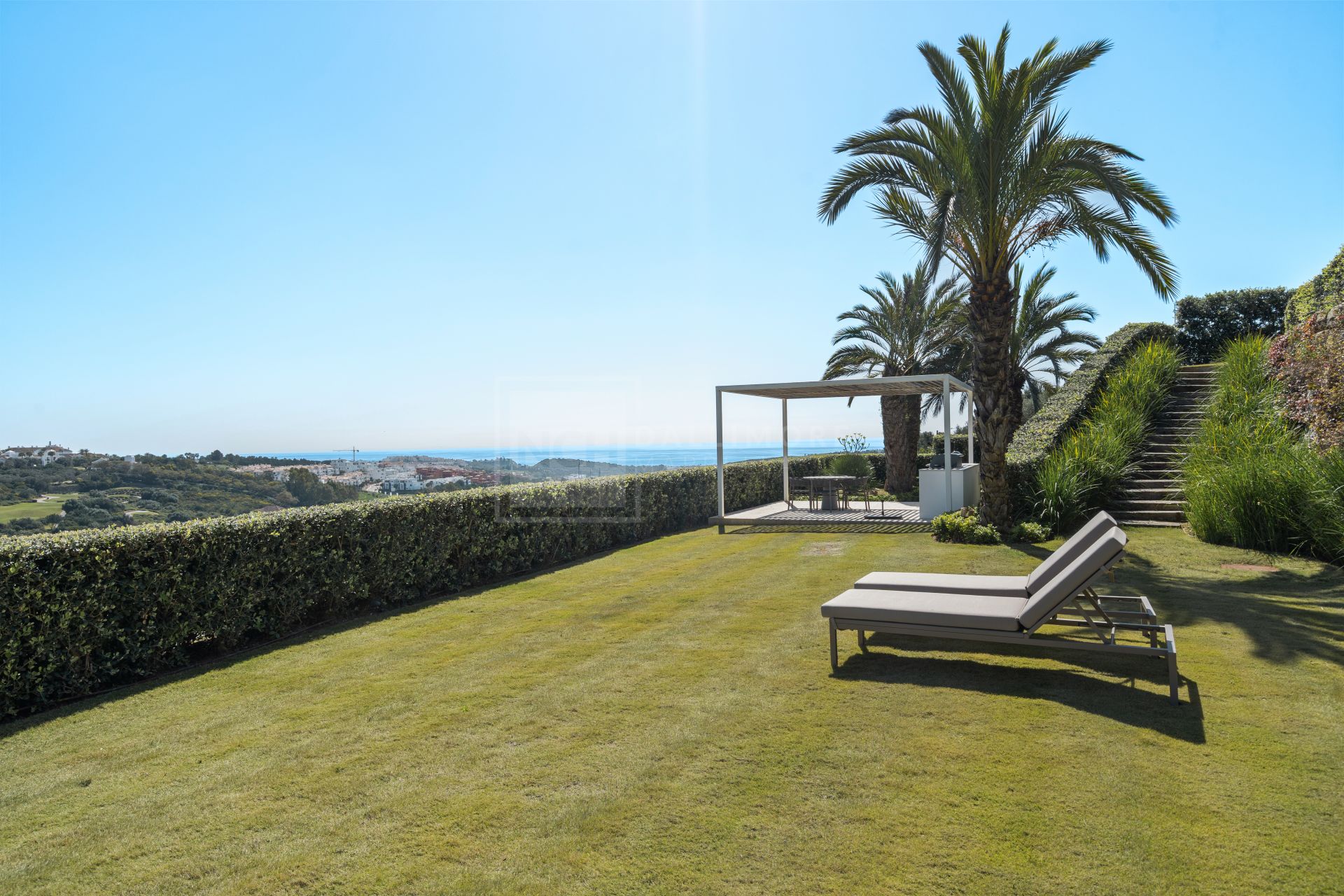 Secluded Villa With Infinity Pool and Open Sea and Golf Views