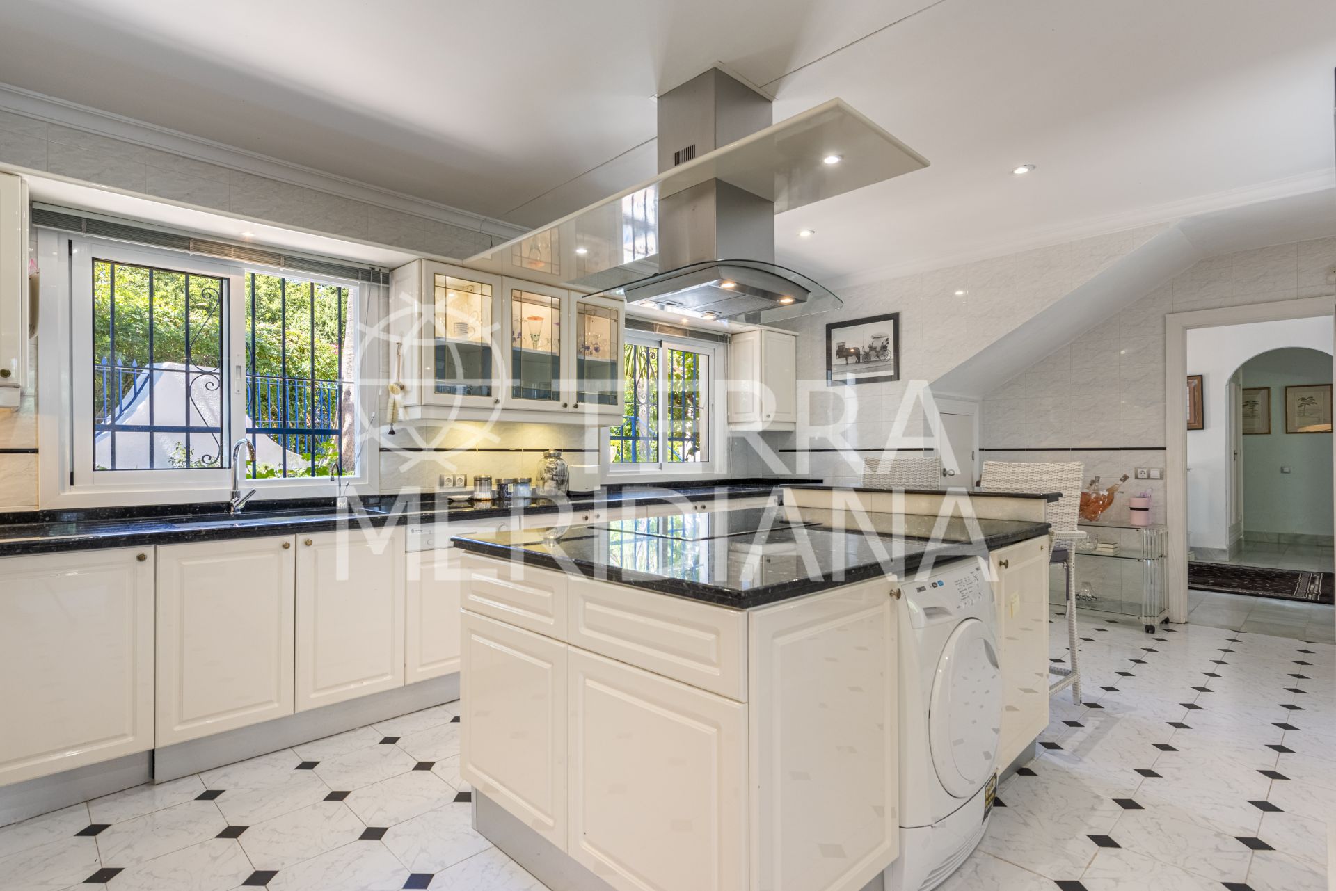 Villa in Nueva Andalucia, Marbella