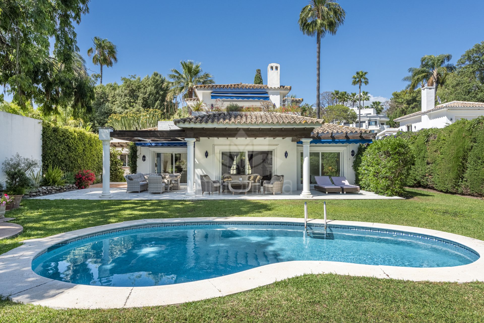 Villa en Nueva Andalucia, Marbella